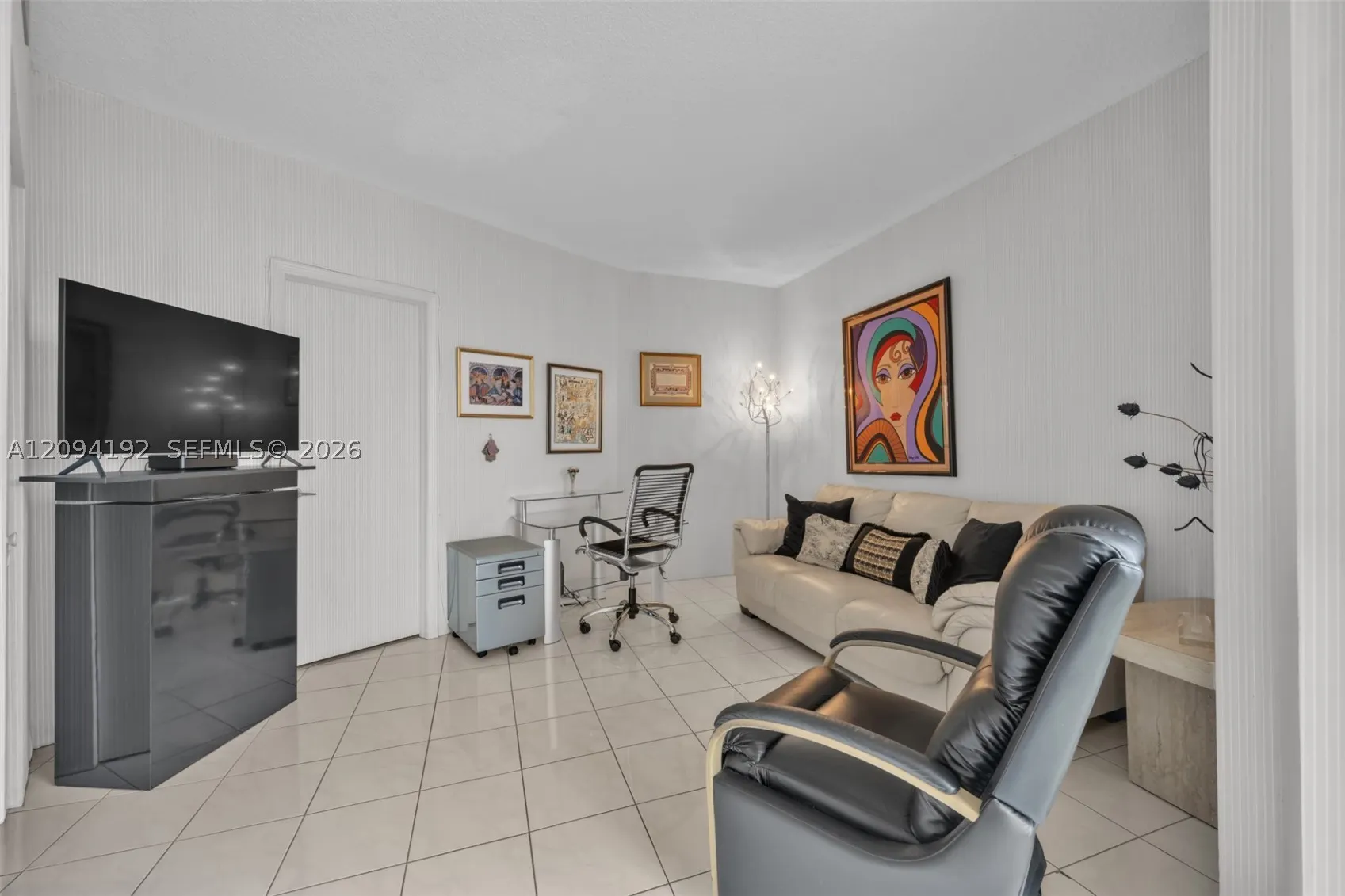 20281 E Country Club Dr #305