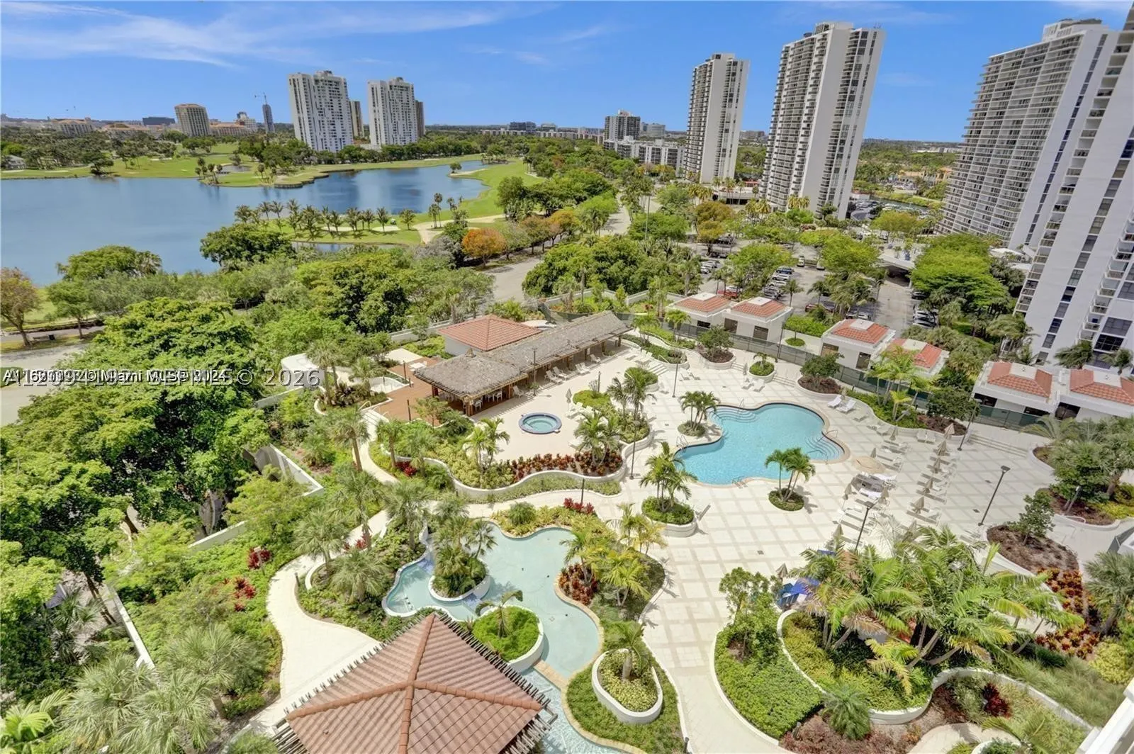 20281 E Country Club Dr #305