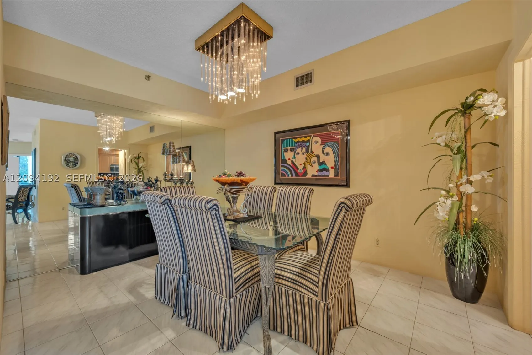 20281 E Country Club Dr #305