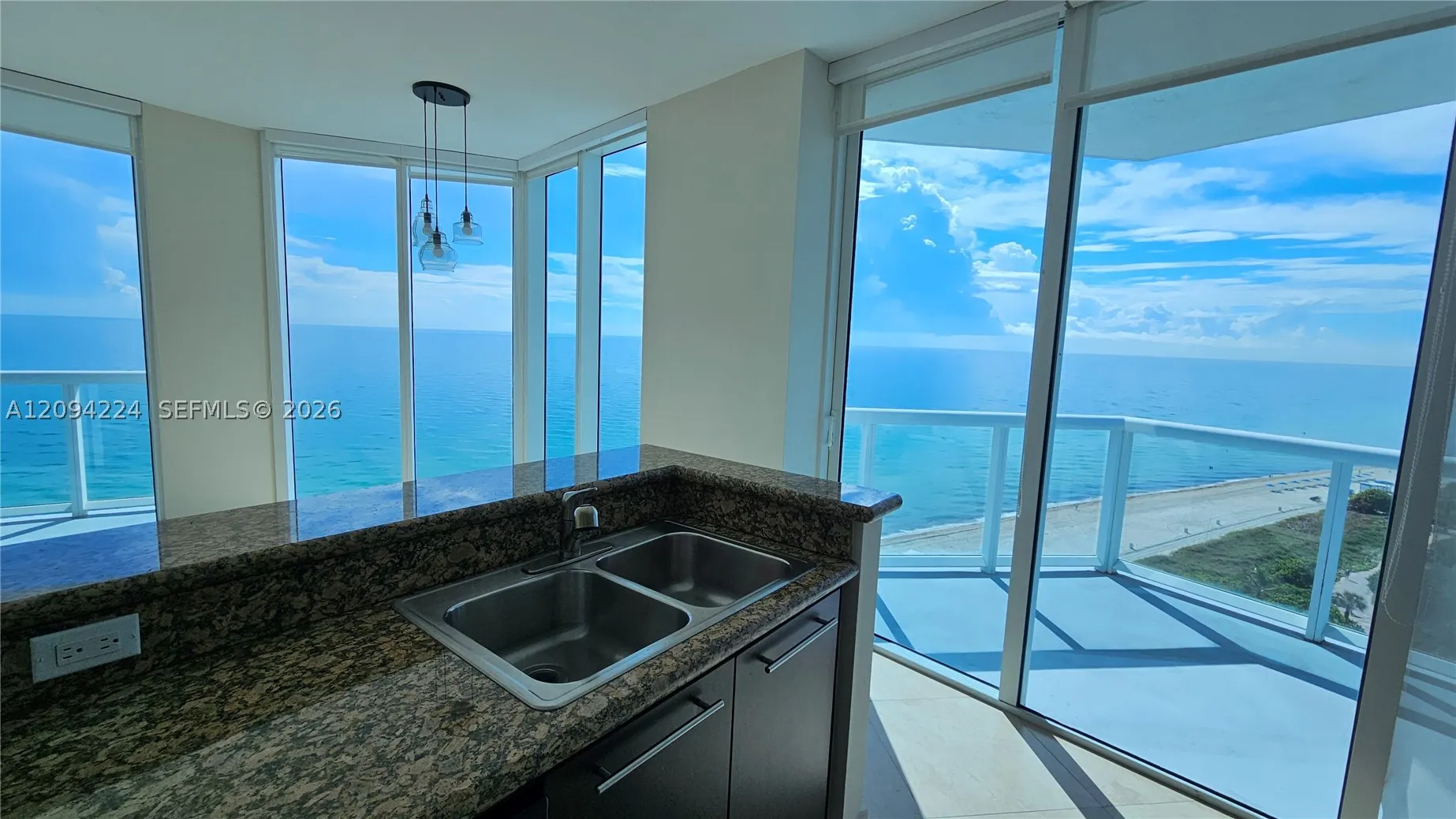 6515 Collins Ave #1403