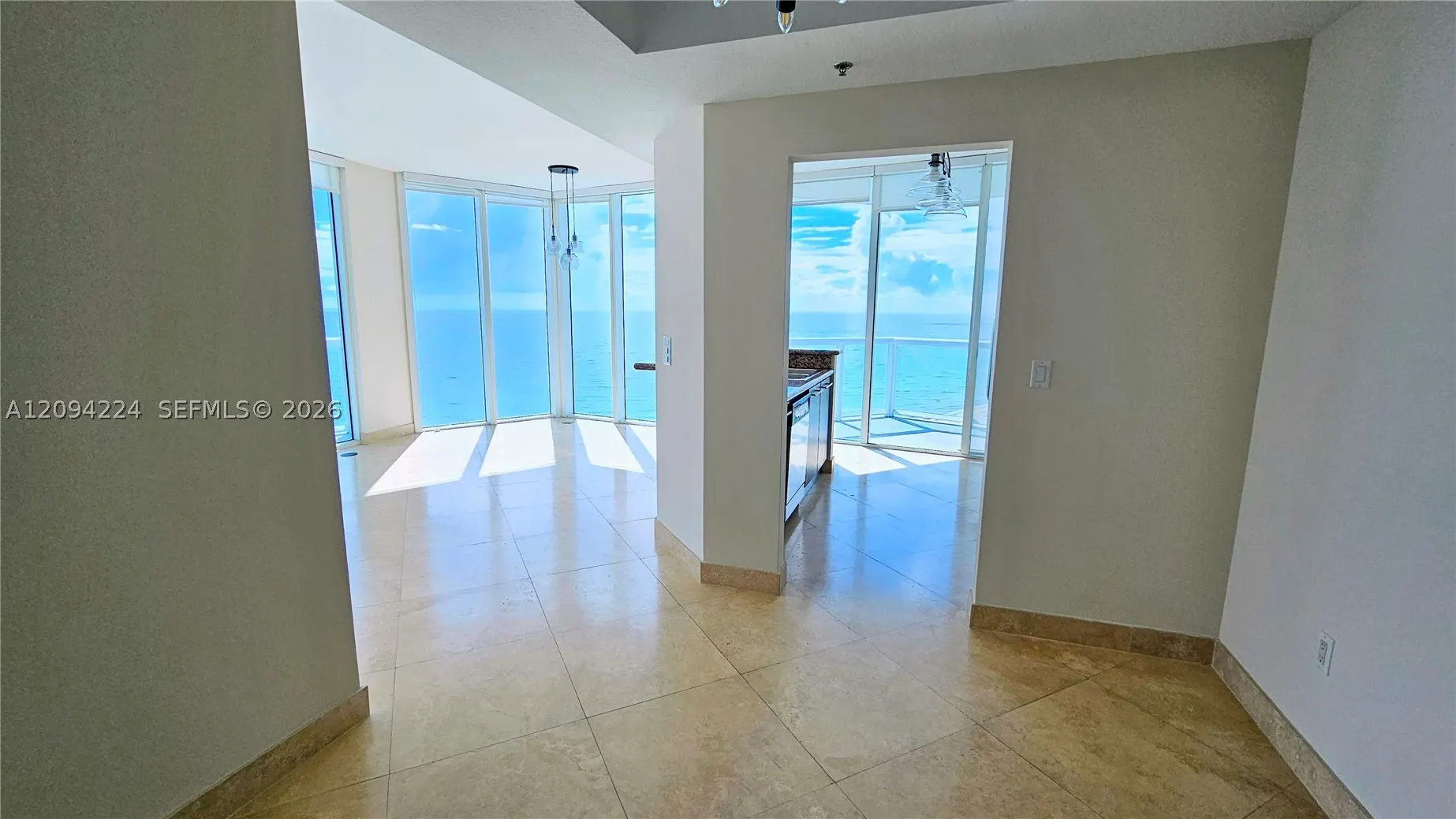 6515 Collins Ave #1403