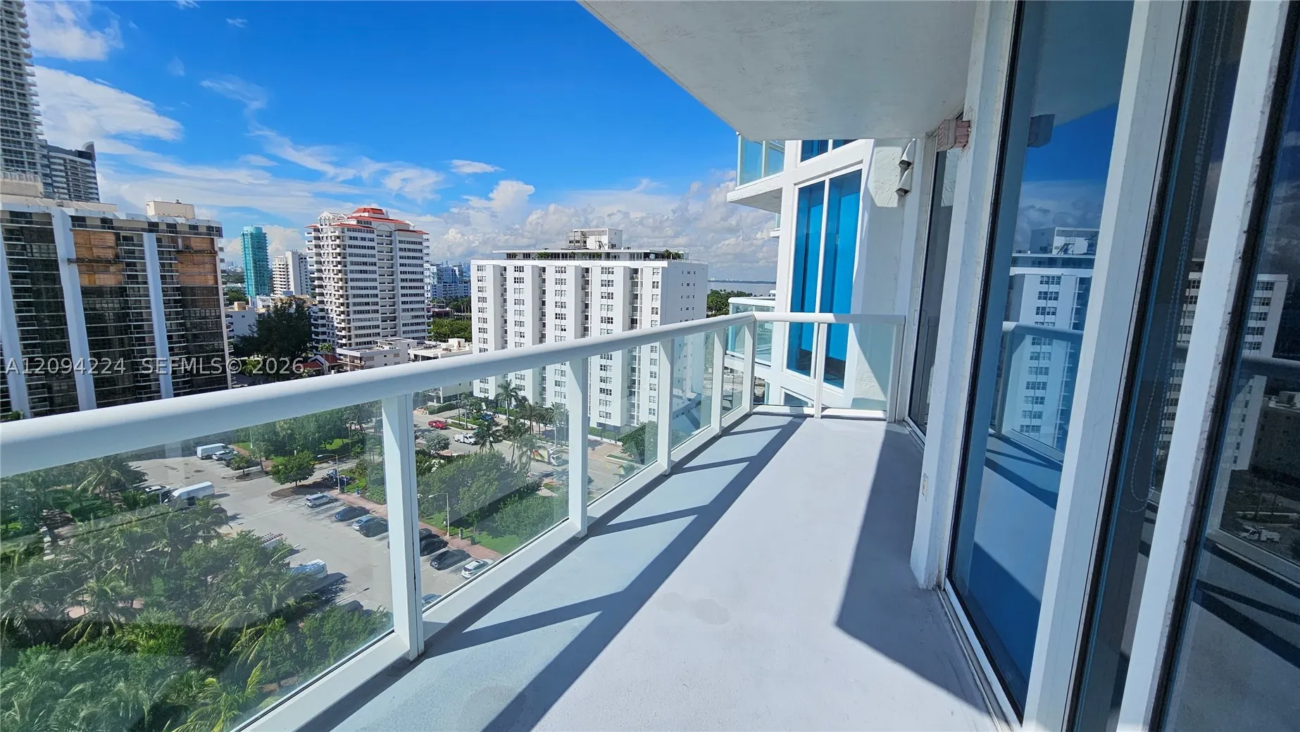 6515 Collins Ave #1403