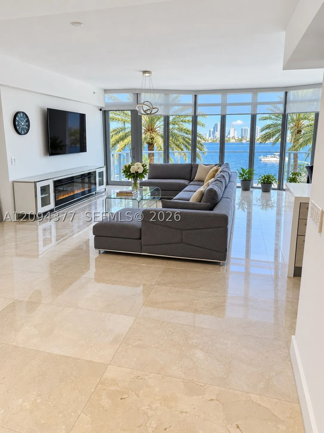 17301 Biscayne Blvd #211