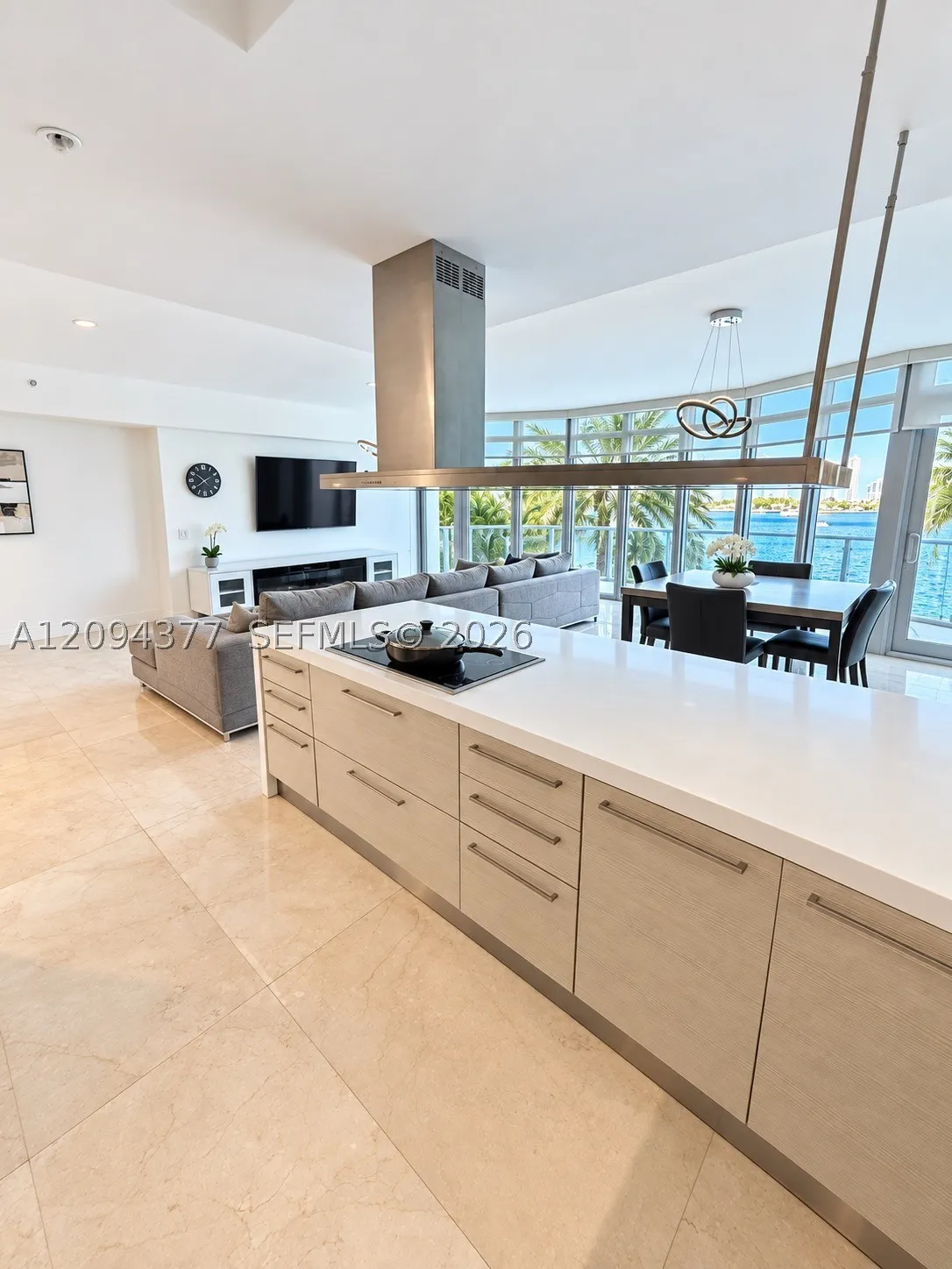 17301 Biscayne Blvd #211