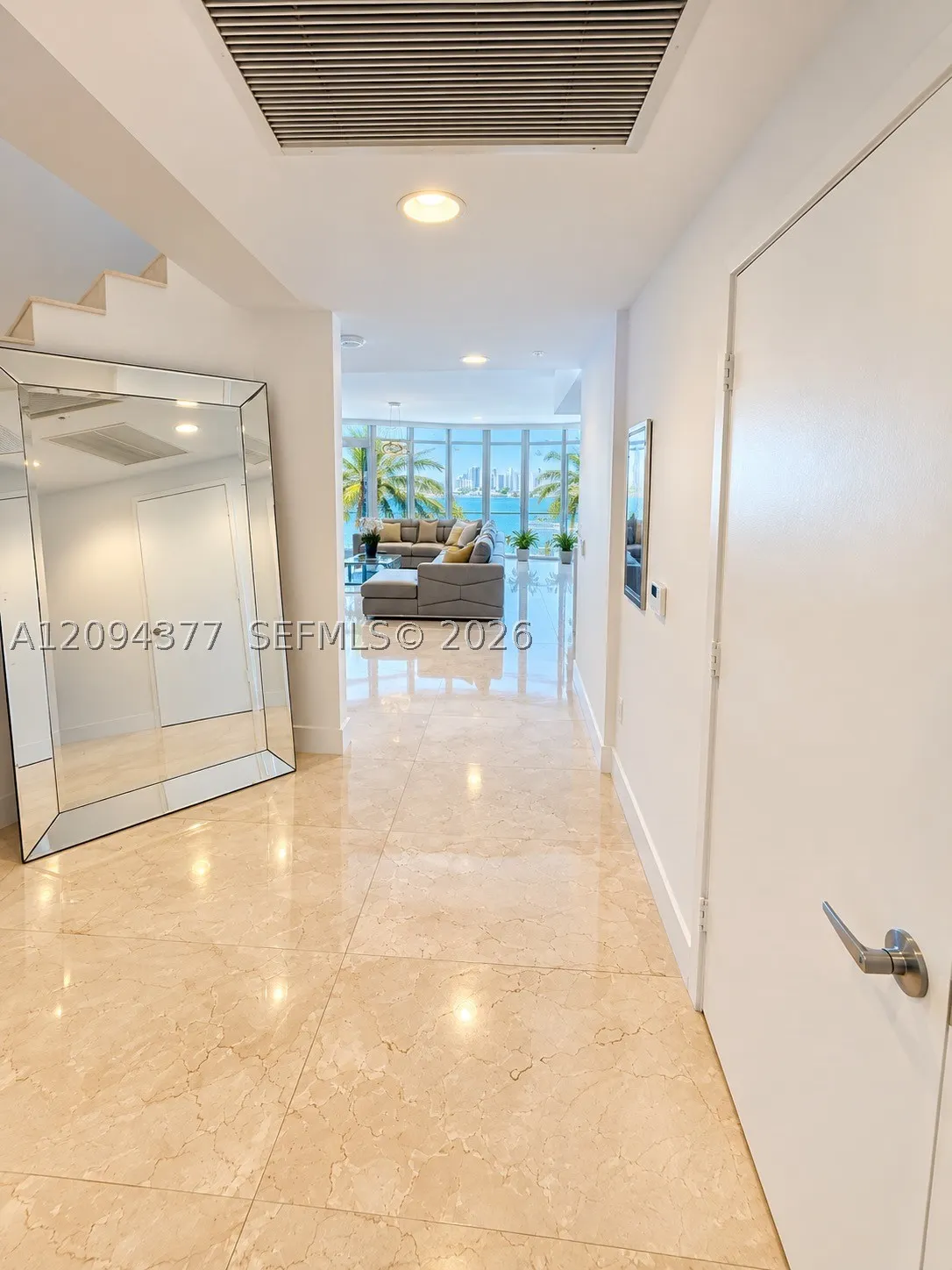 17301 Biscayne Blvd #211