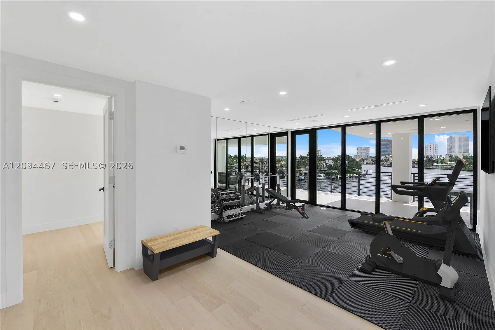 350 Circle Dr