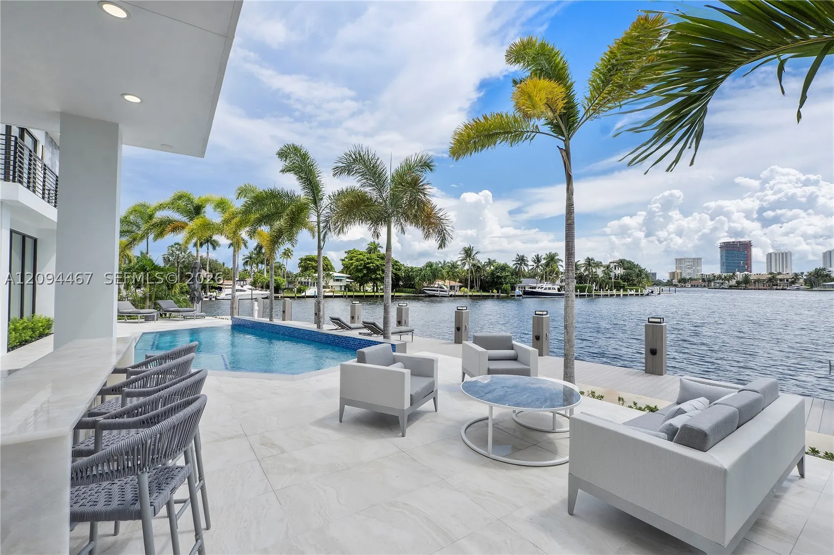 350 Circle Dr