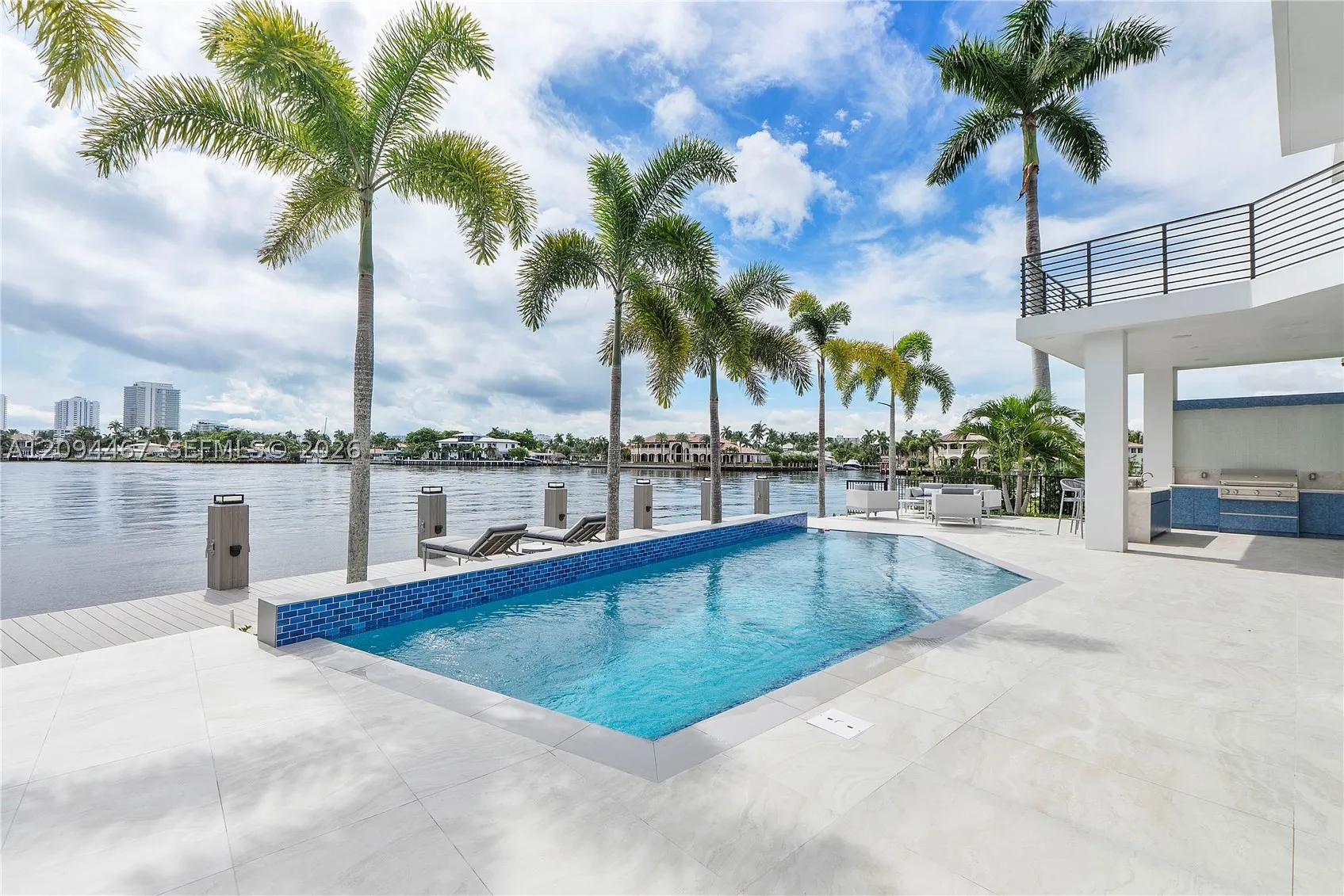 350 Circle Dr