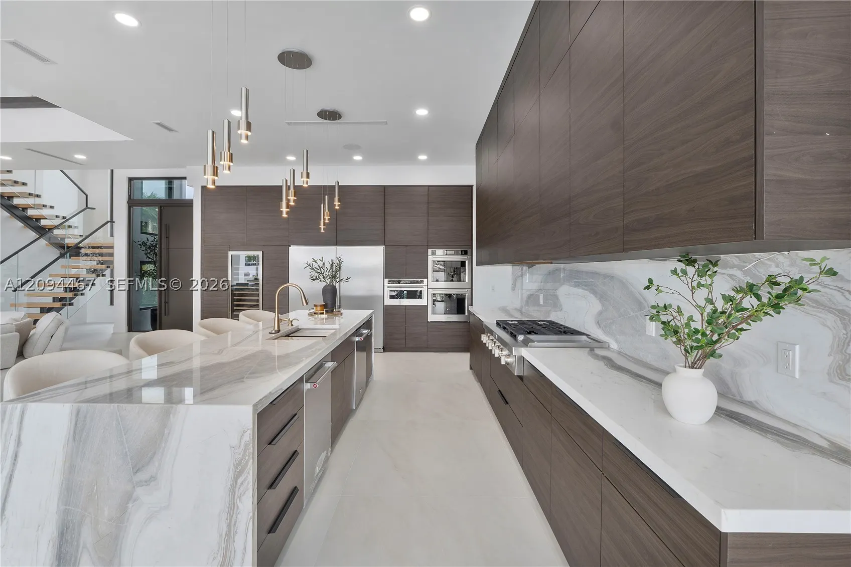 350 Circle Dr