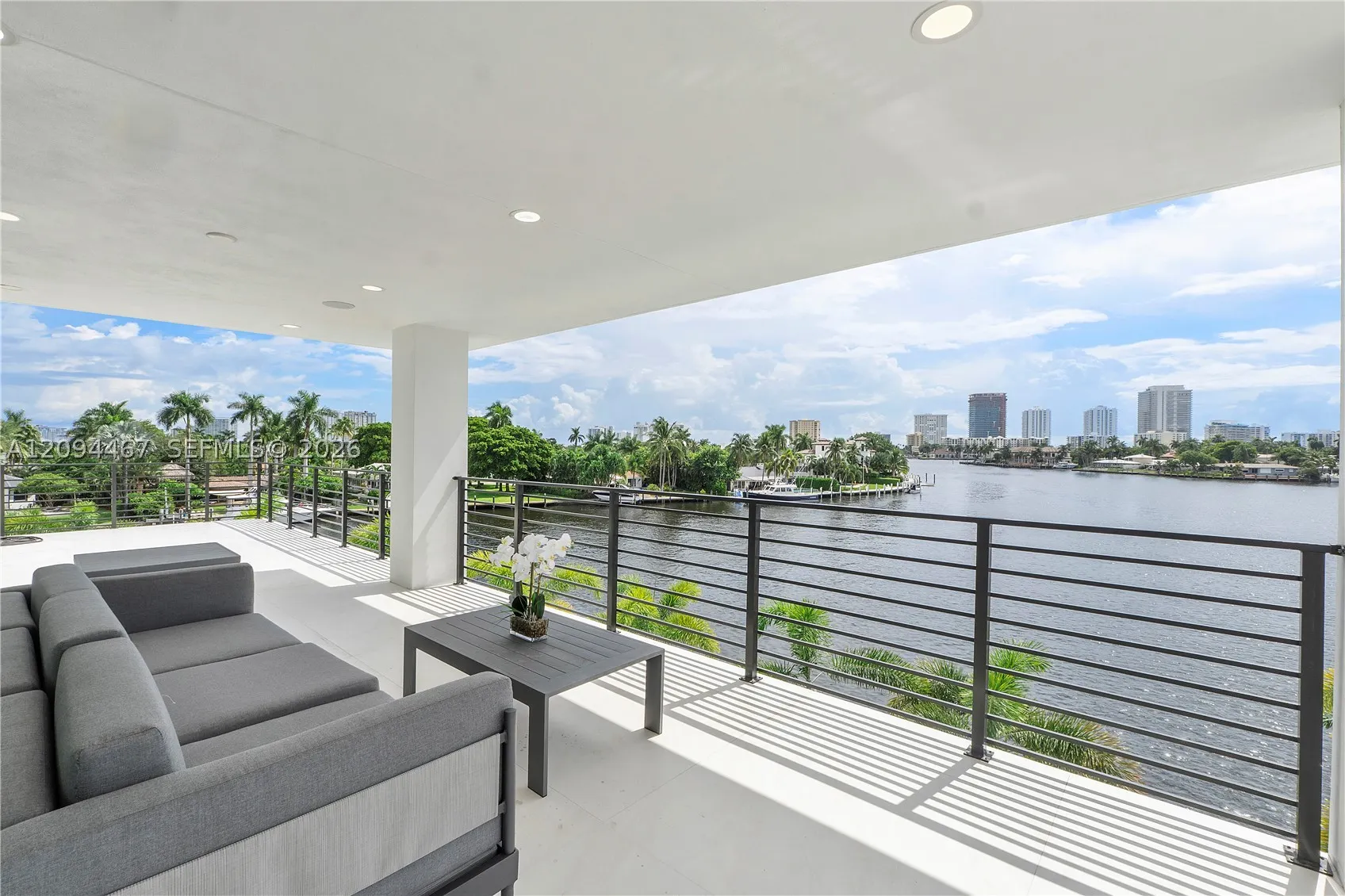 350 Circle Dr