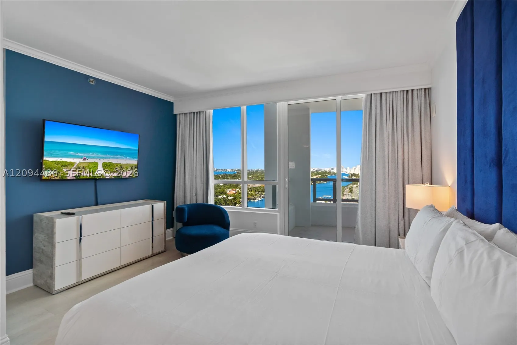 4401 Collins Ave #1815