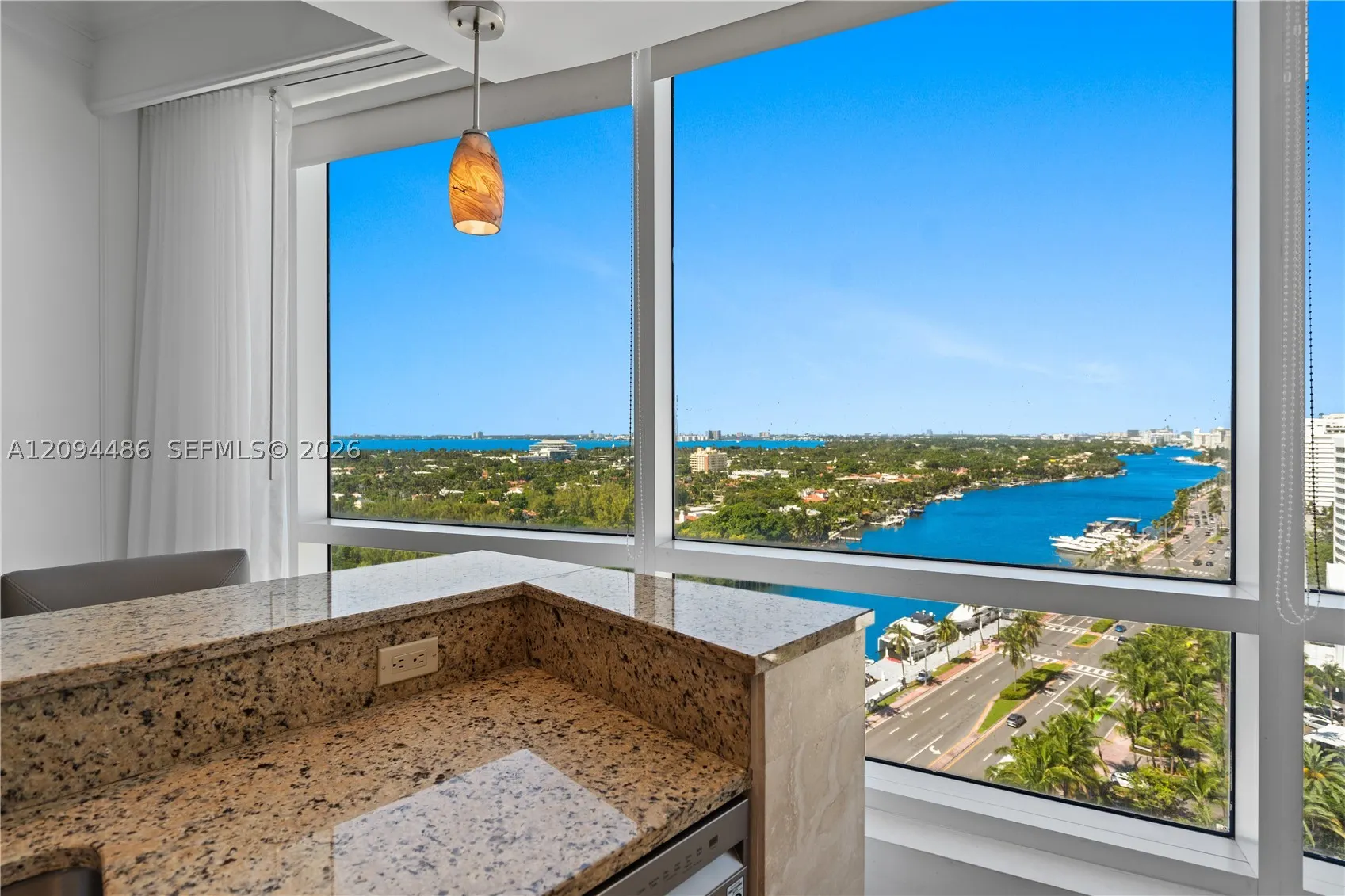 4401 Collins Ave #1815