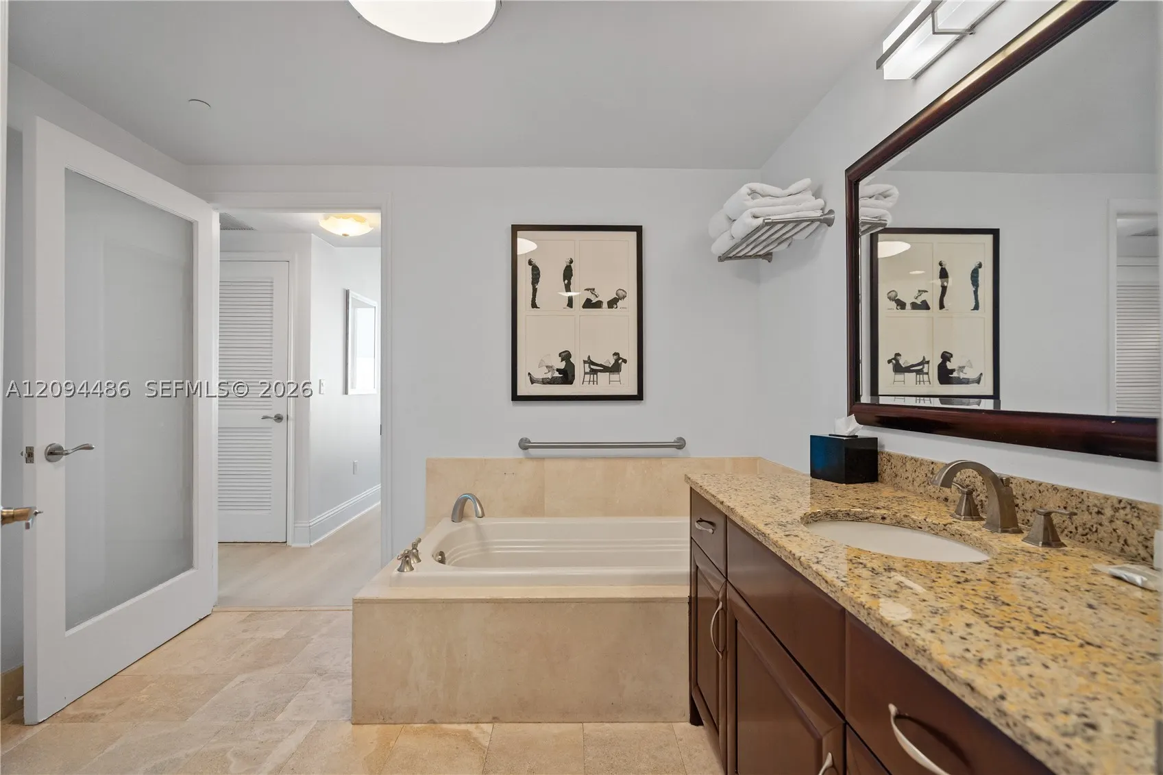 4401 Collins Ave #1815