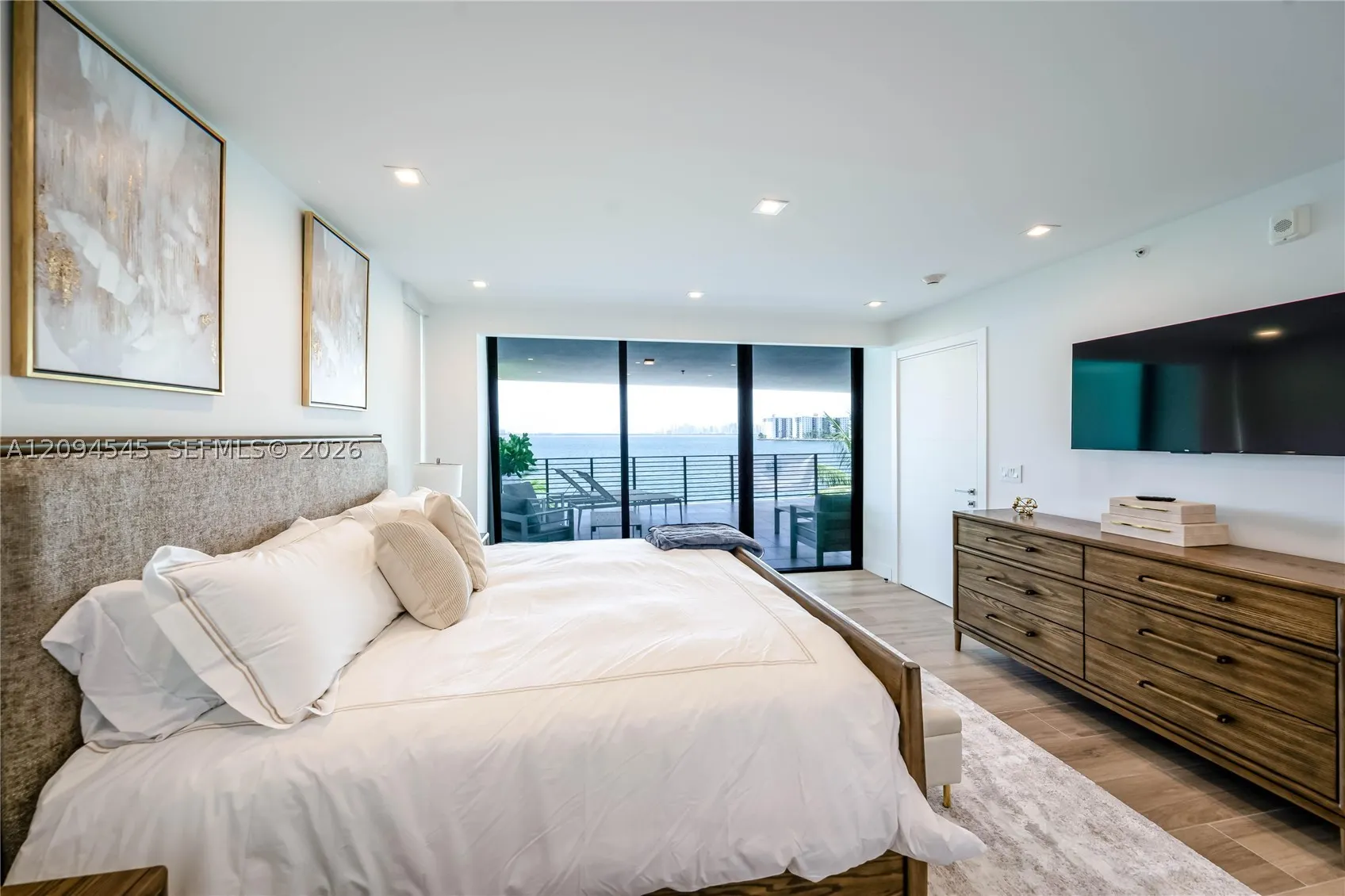 1930 Bay Dr #2