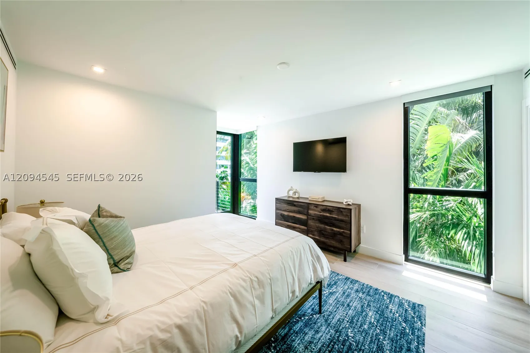 1930 Bay Dr #2