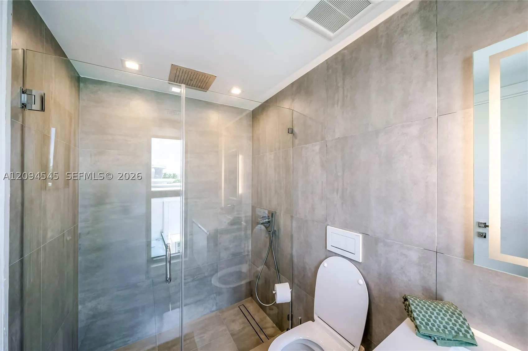 1930 Bay Dr #2