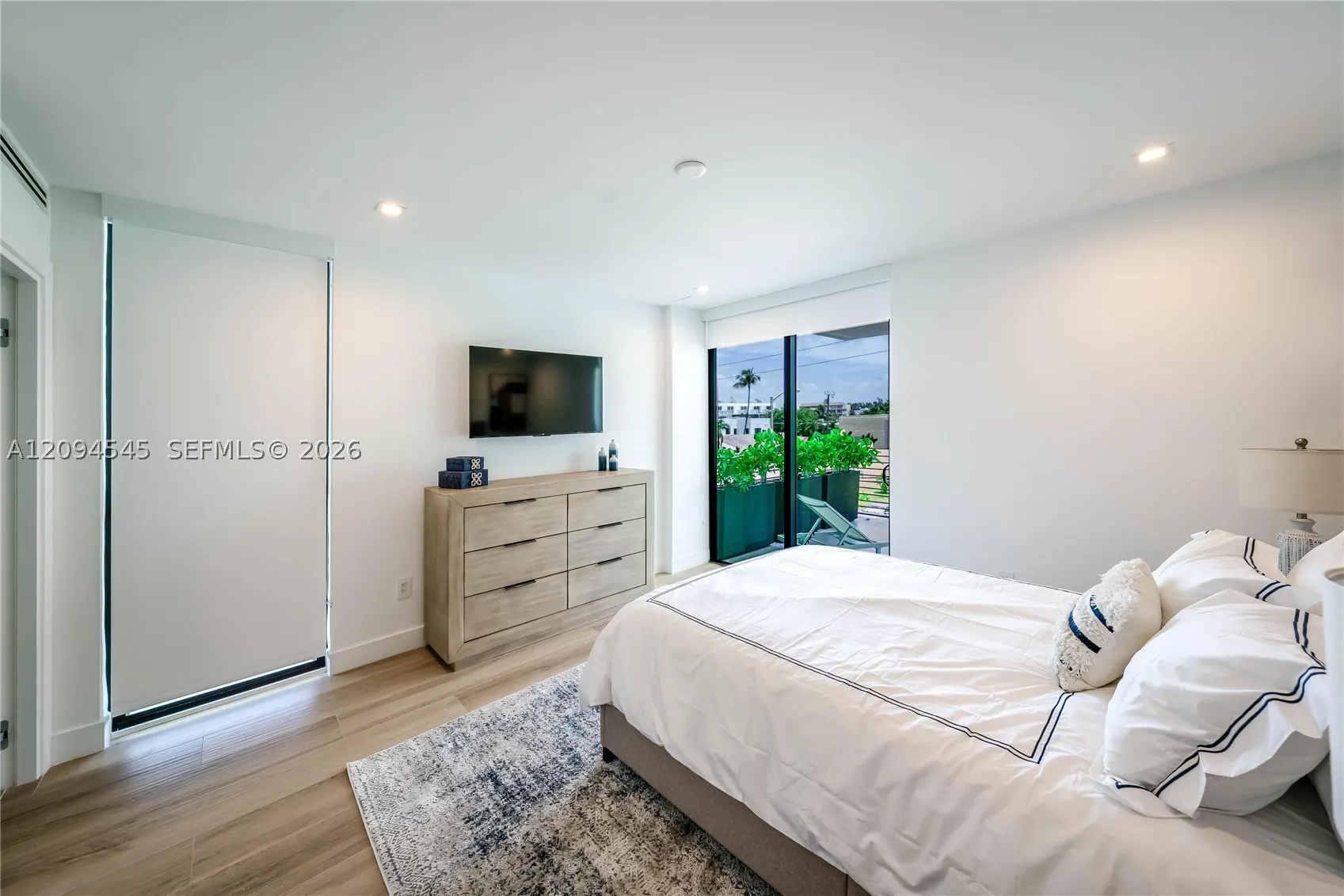 1930 Bay Dr #2