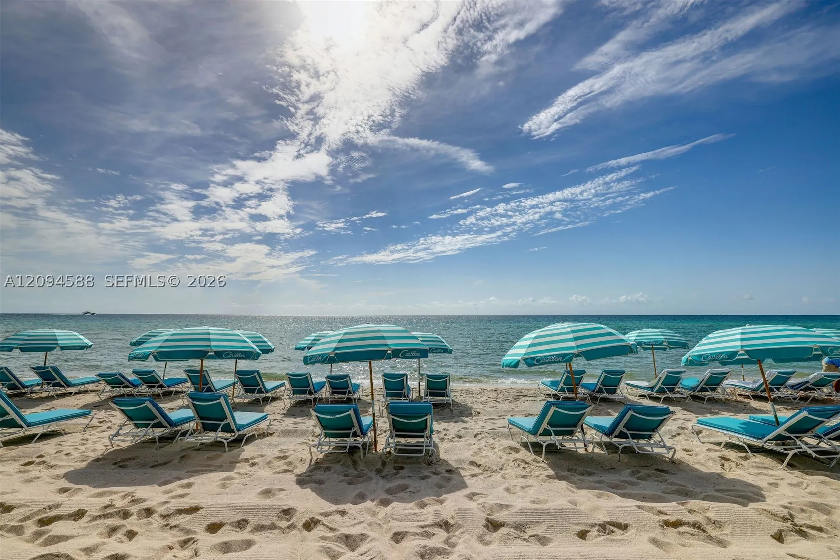 6799 Collins Ave #606