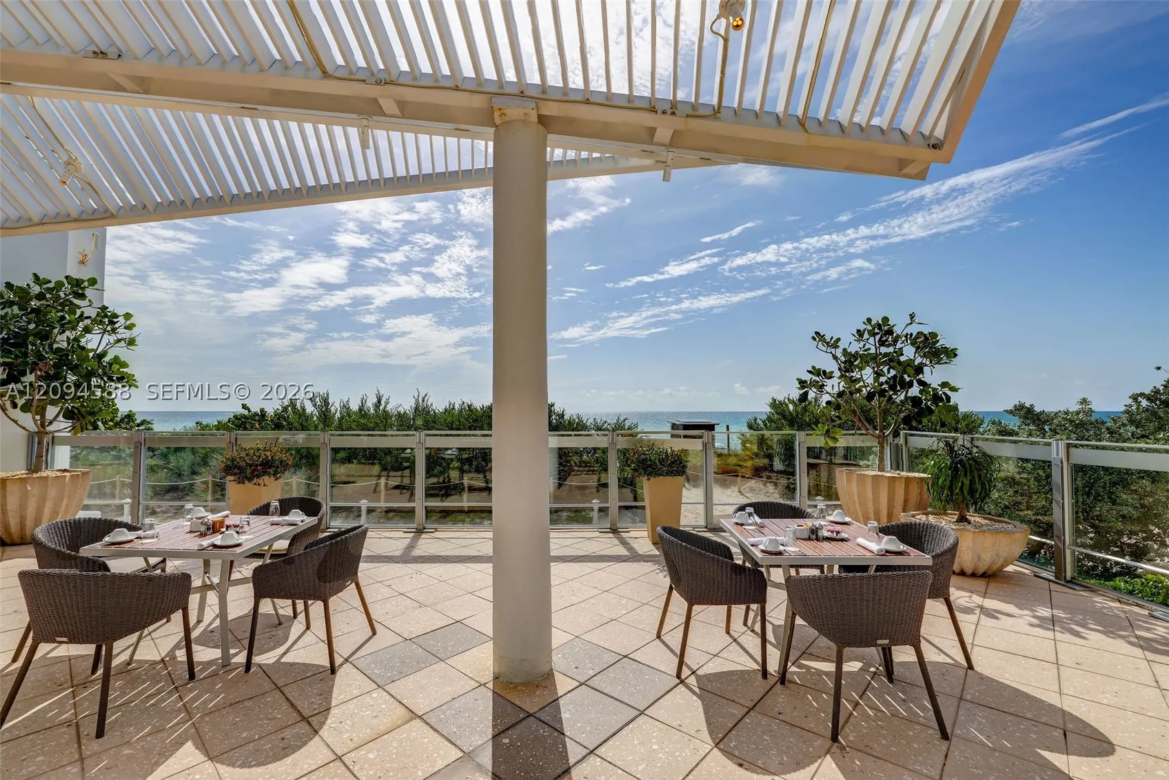 6799 Collins Ave #606