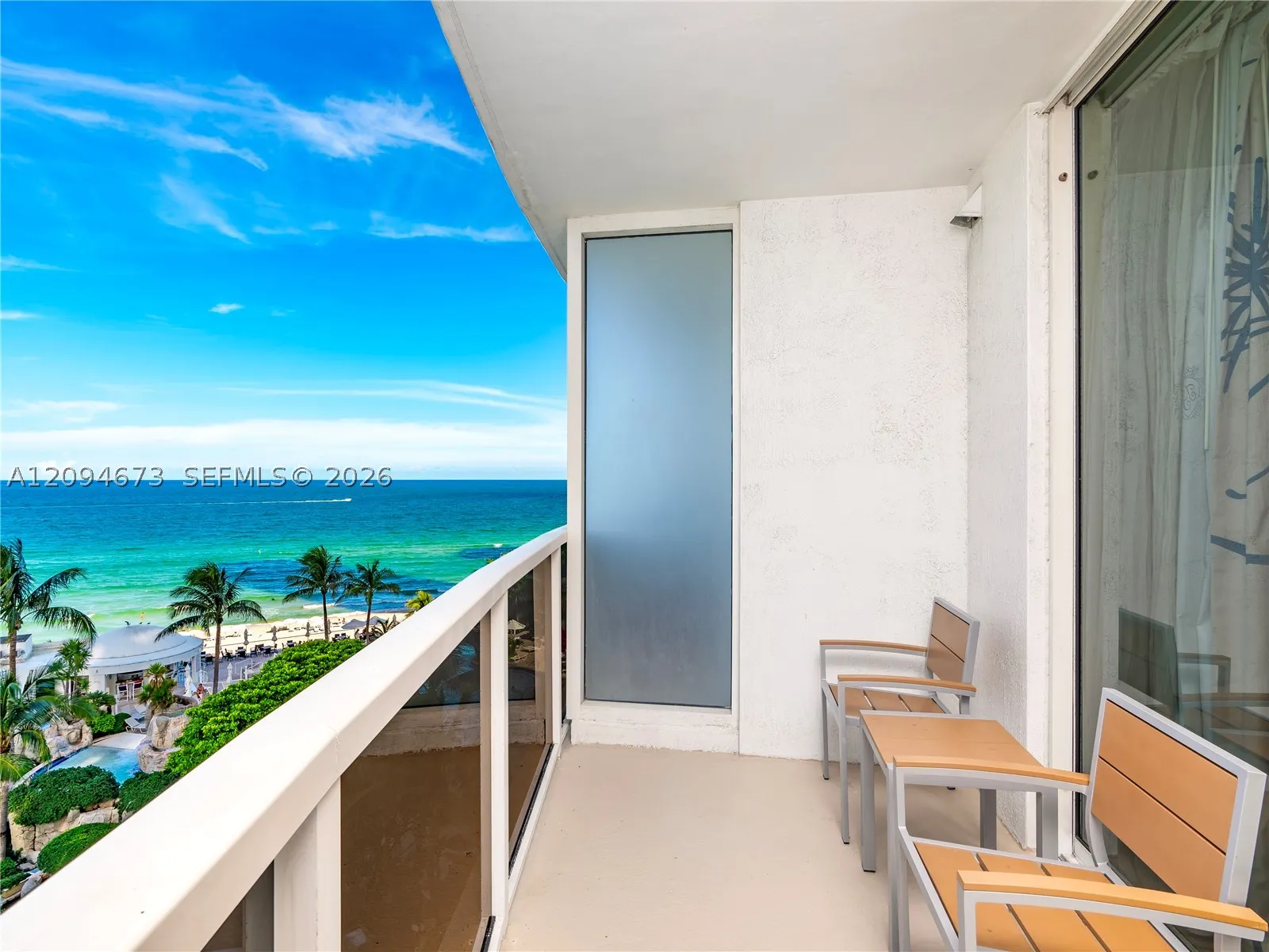 18001 Collins Ave #606