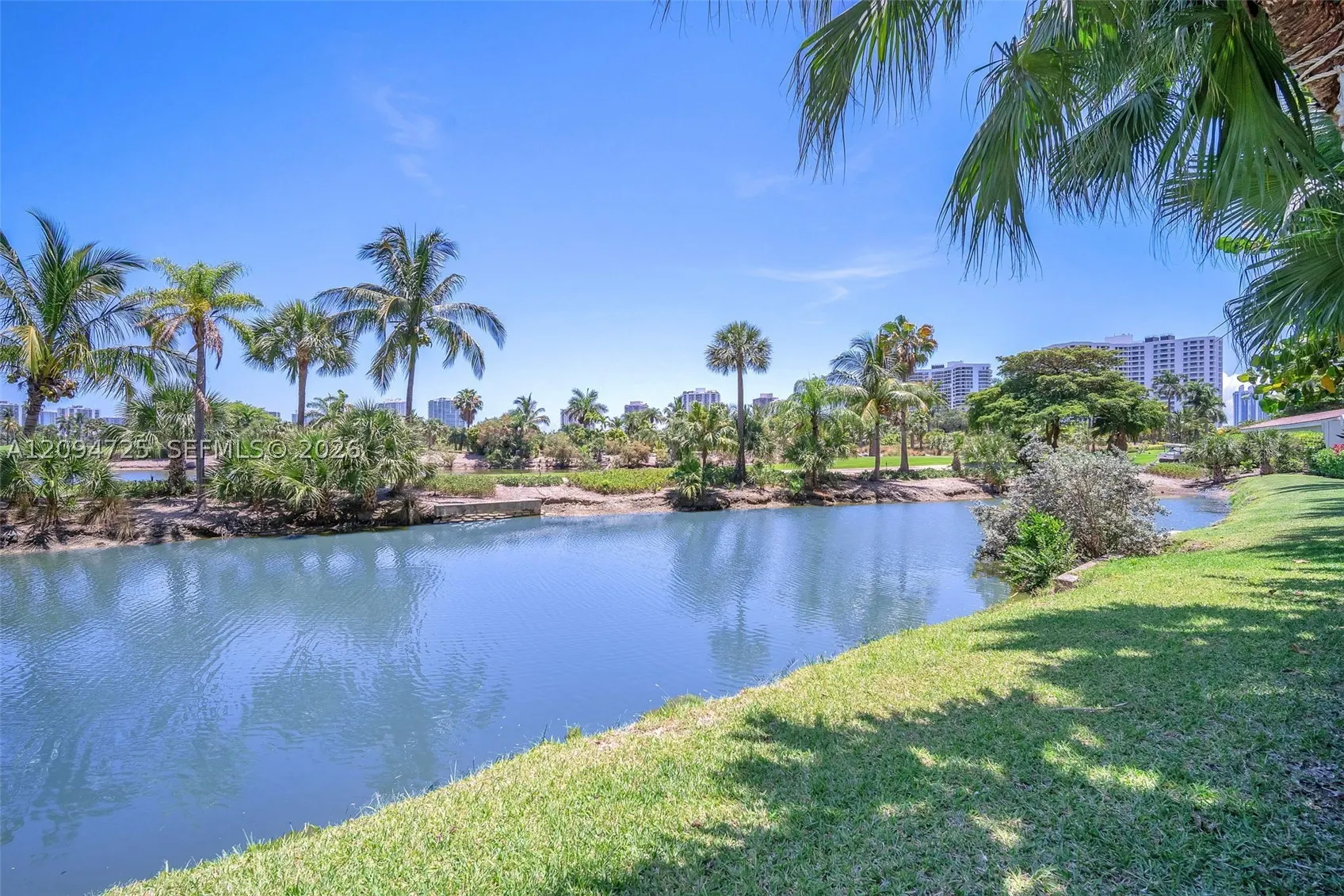19501 W Country Club Dr #506