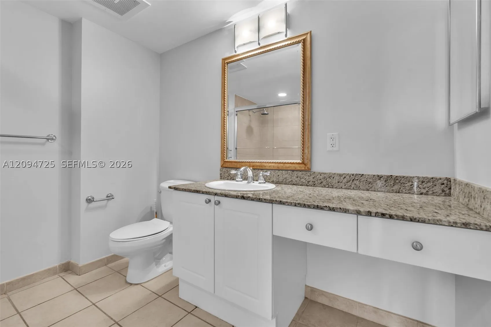 19501 W Country Club Dr #506
