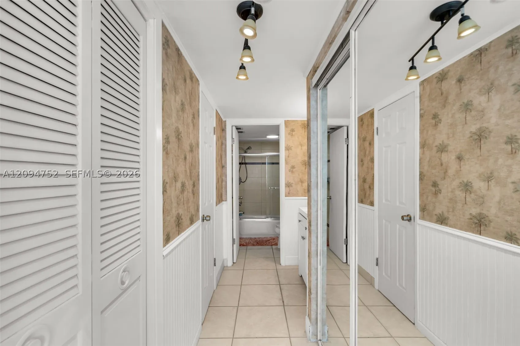 18071 Biscayne Blvd #303