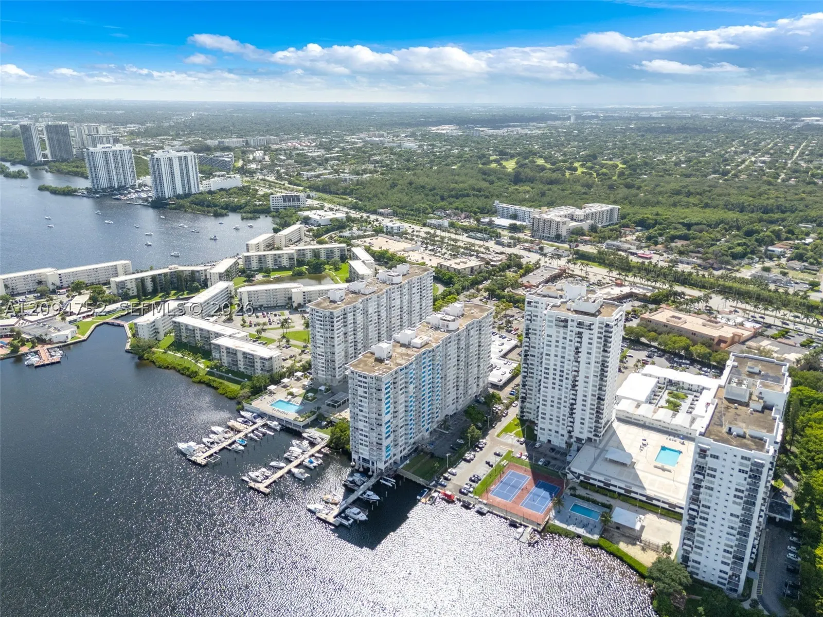 18071 Biscayne Blvd #303