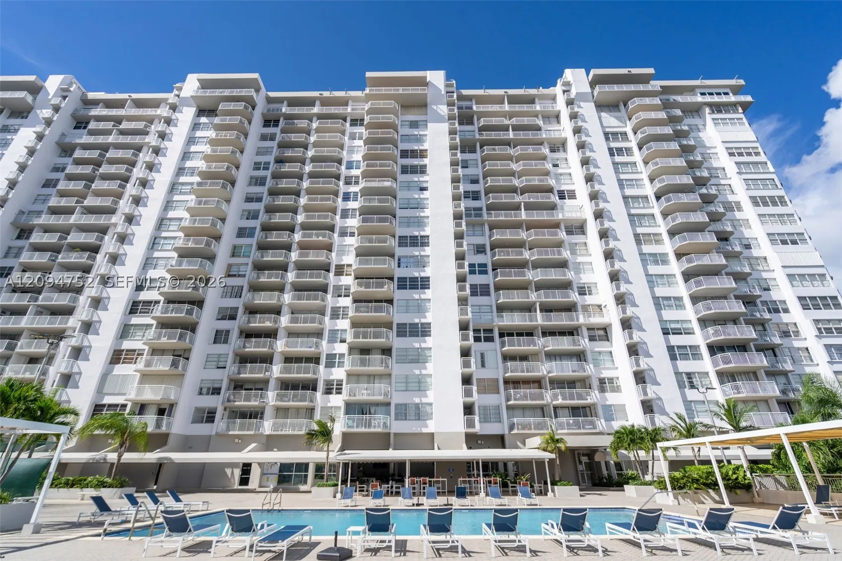 18071 Biscayne Blvd #303