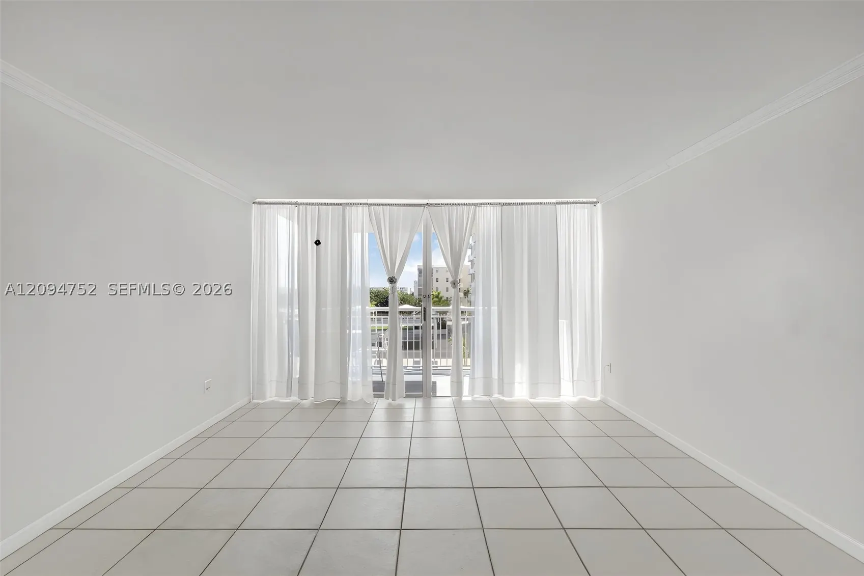 18071 Biscayne Blvd #303