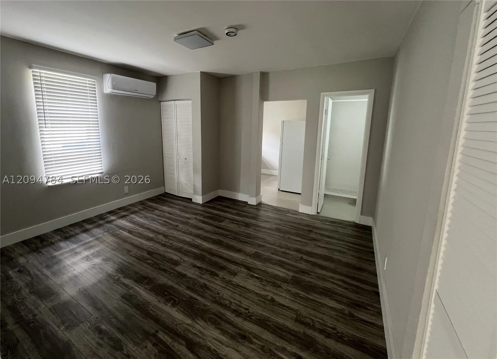 1737 Dewey St