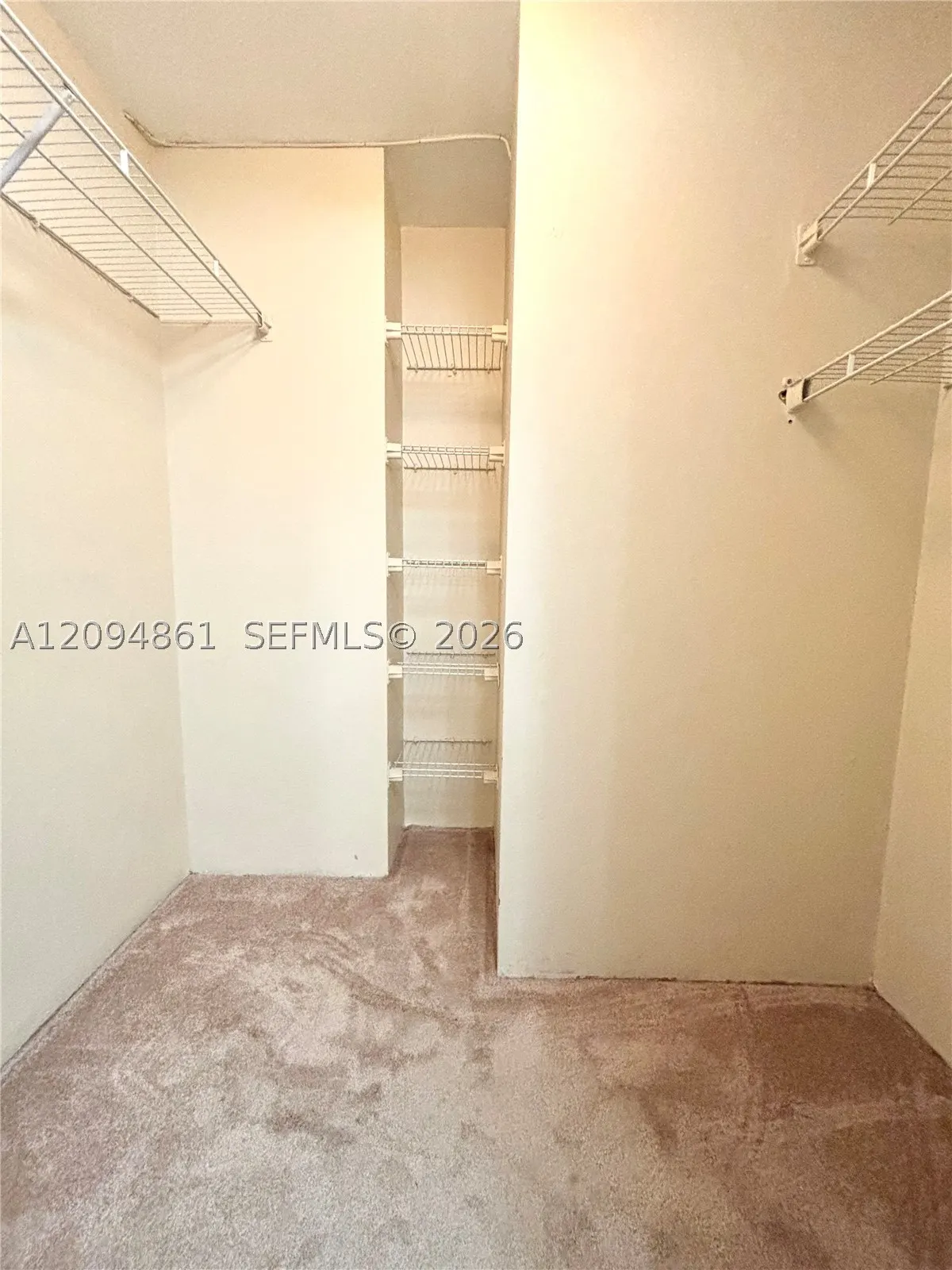 20301 W Country Club Dr #1025