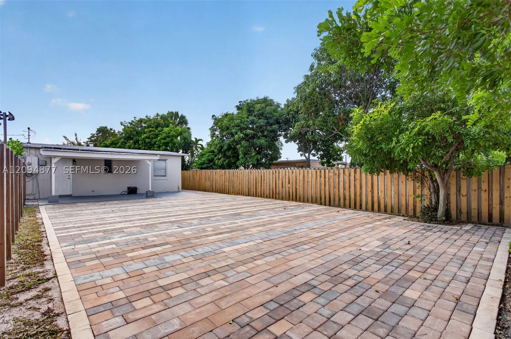 5197 NE 14th Ave
