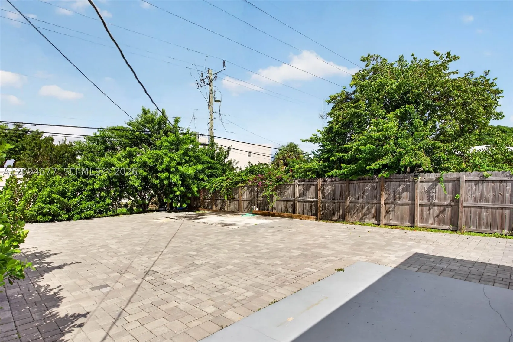 5197 NE 14th Ave