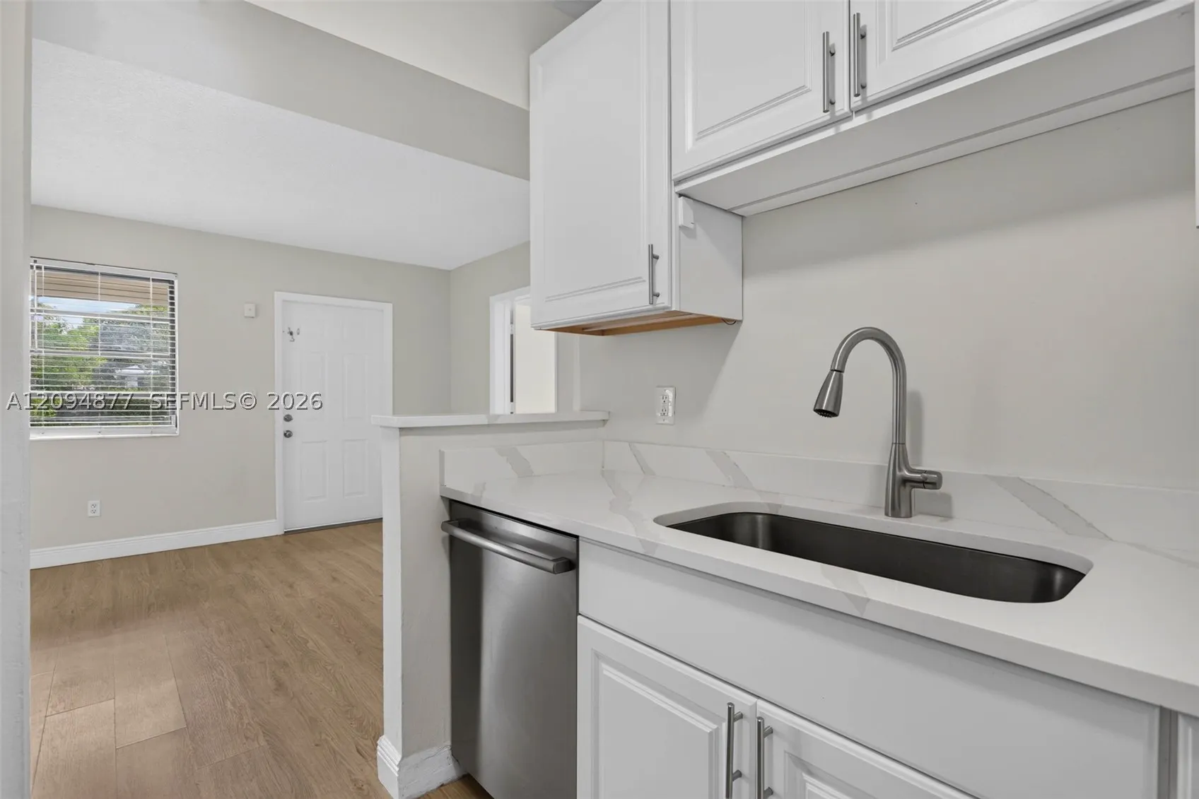 5197 NE 14th Ave