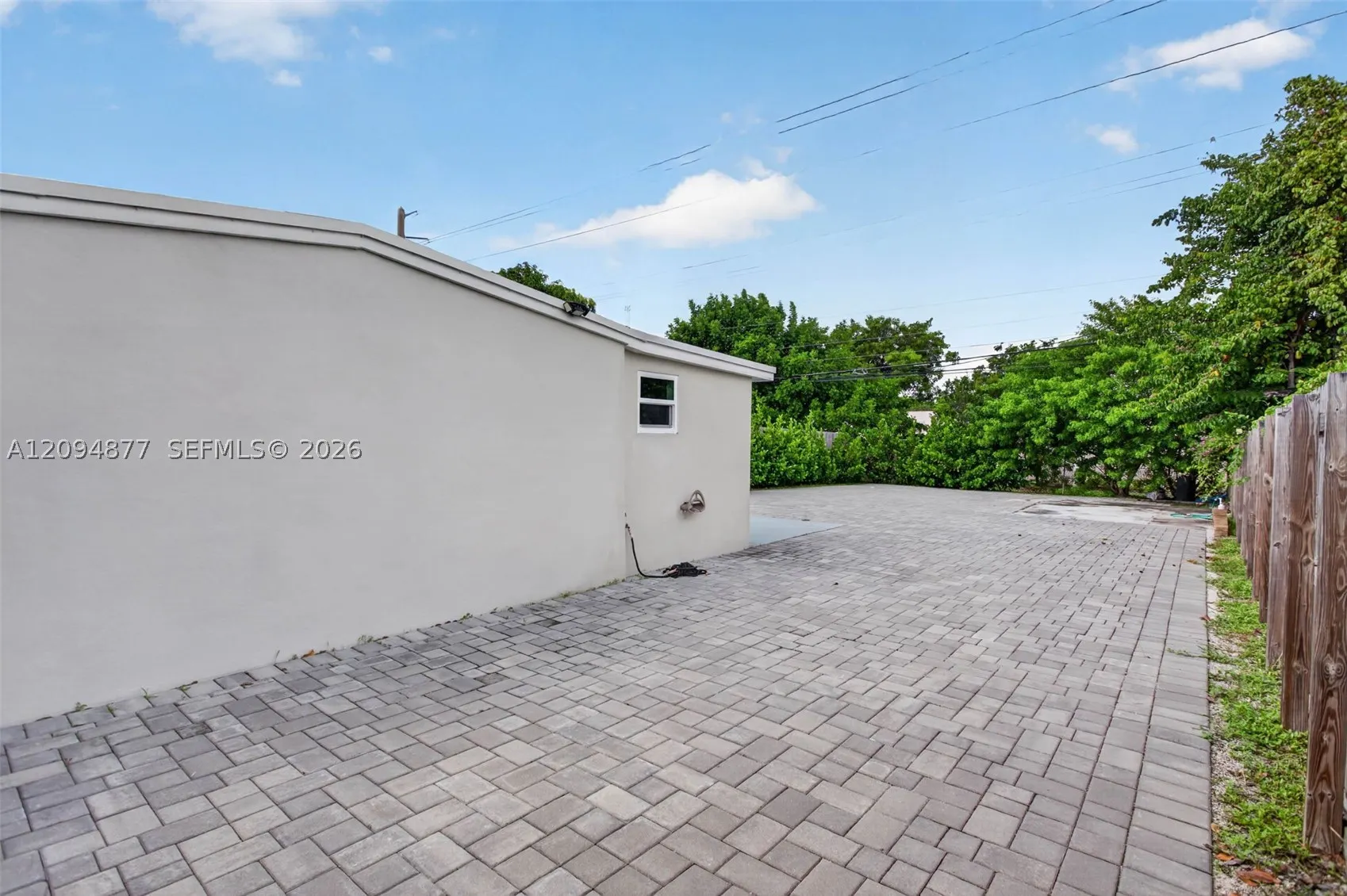 5197 NE 14th Ave