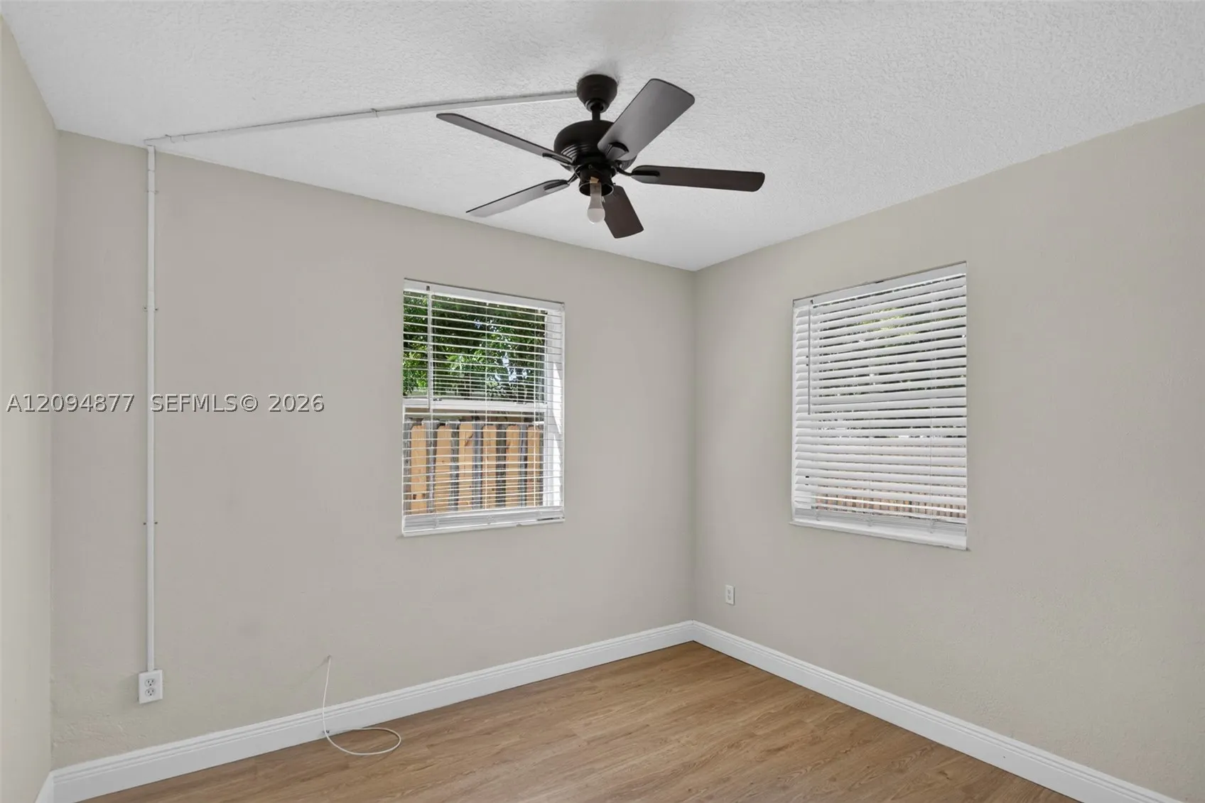 5197 NE 14th Ave