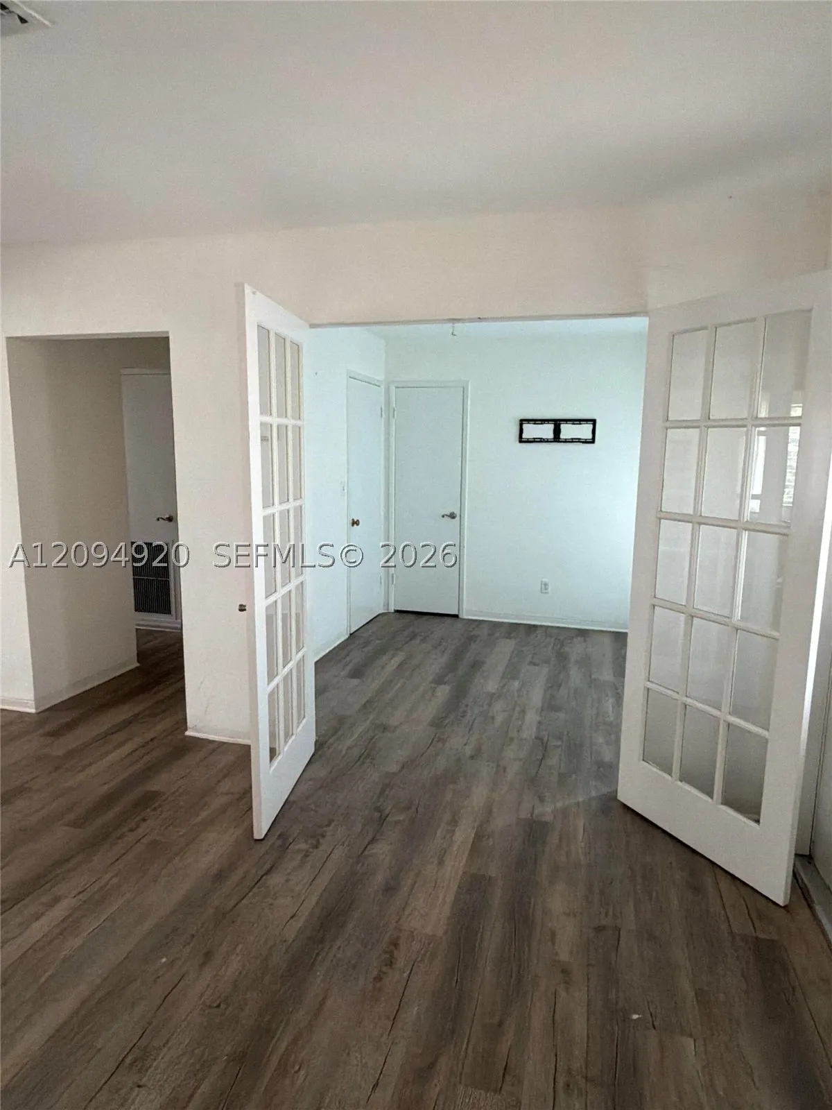 24 SW 12th Street