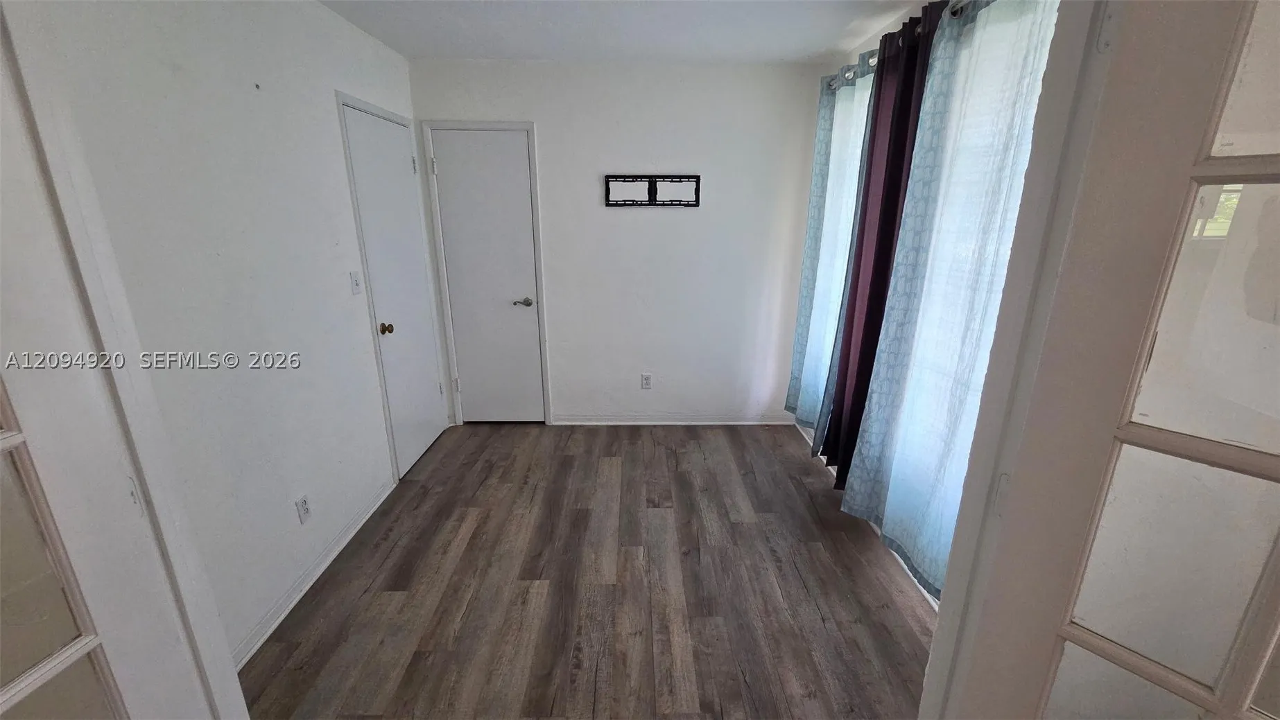 24 SW 12th Street