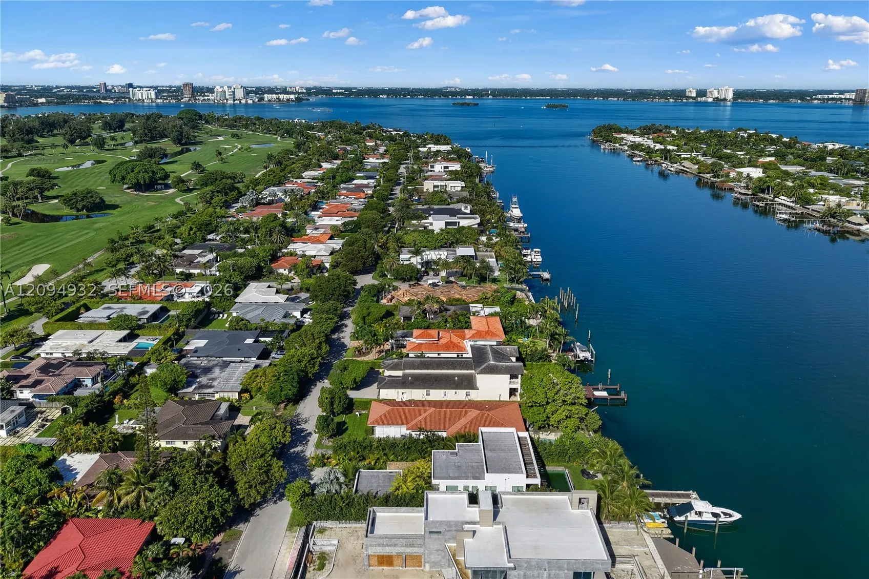 435 N Shore Dr