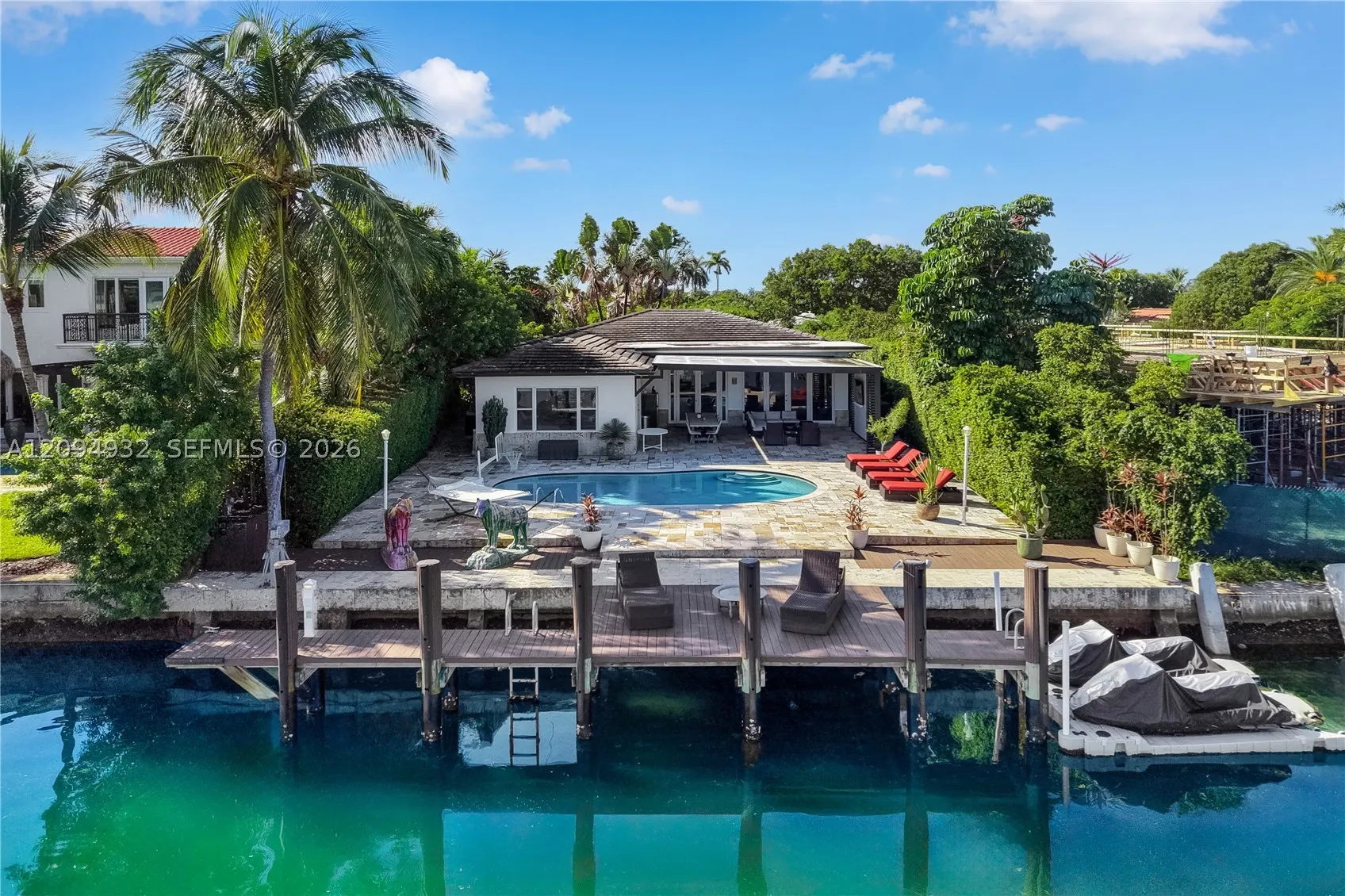 435 N Shore Dr