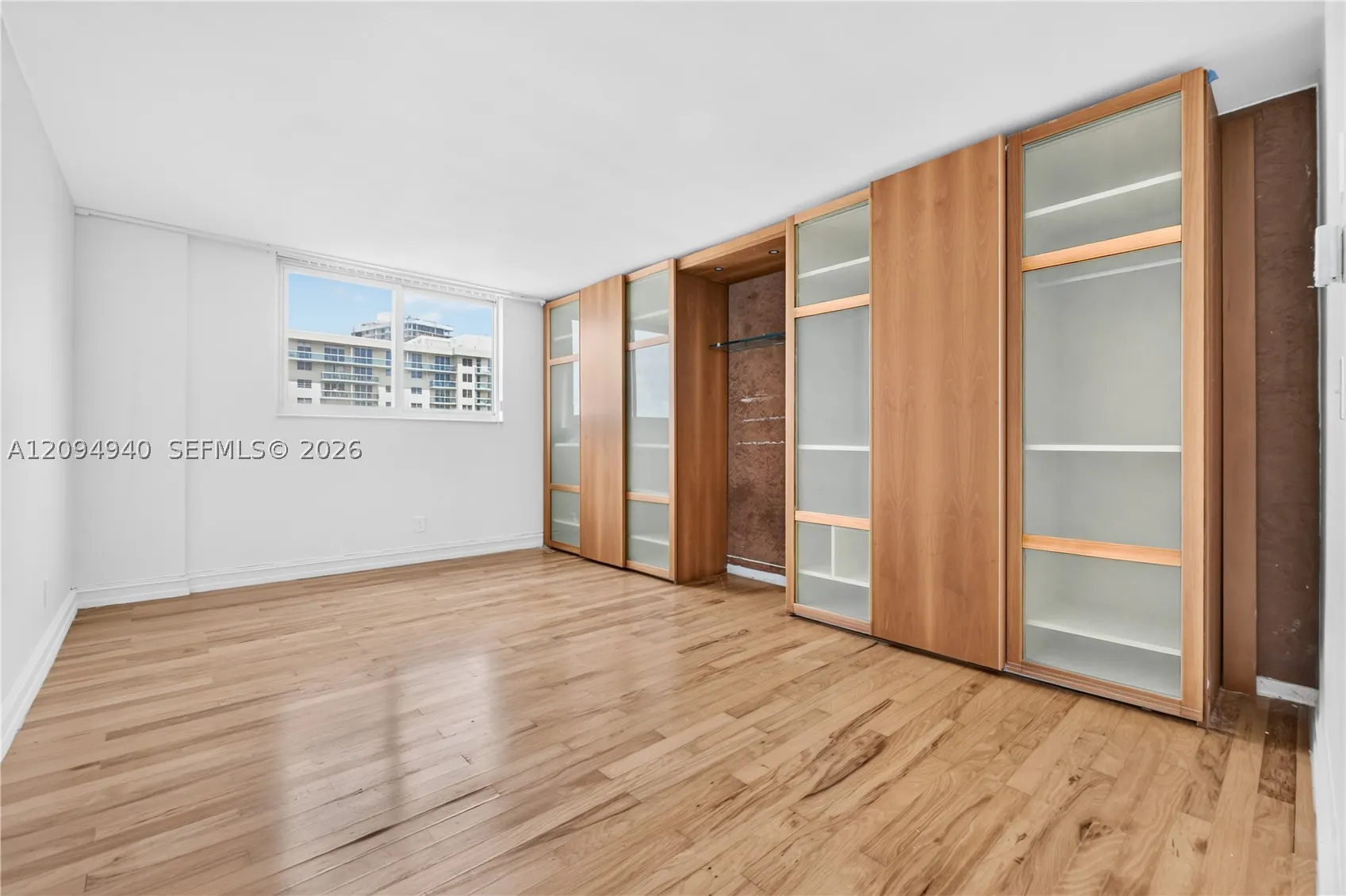 19380 Collins Ave #1103