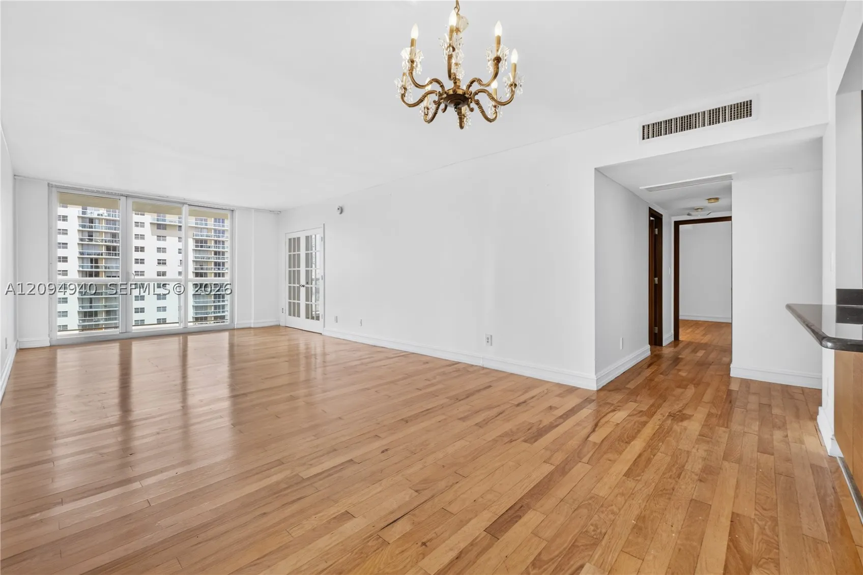 19380 Collins Ave #1103