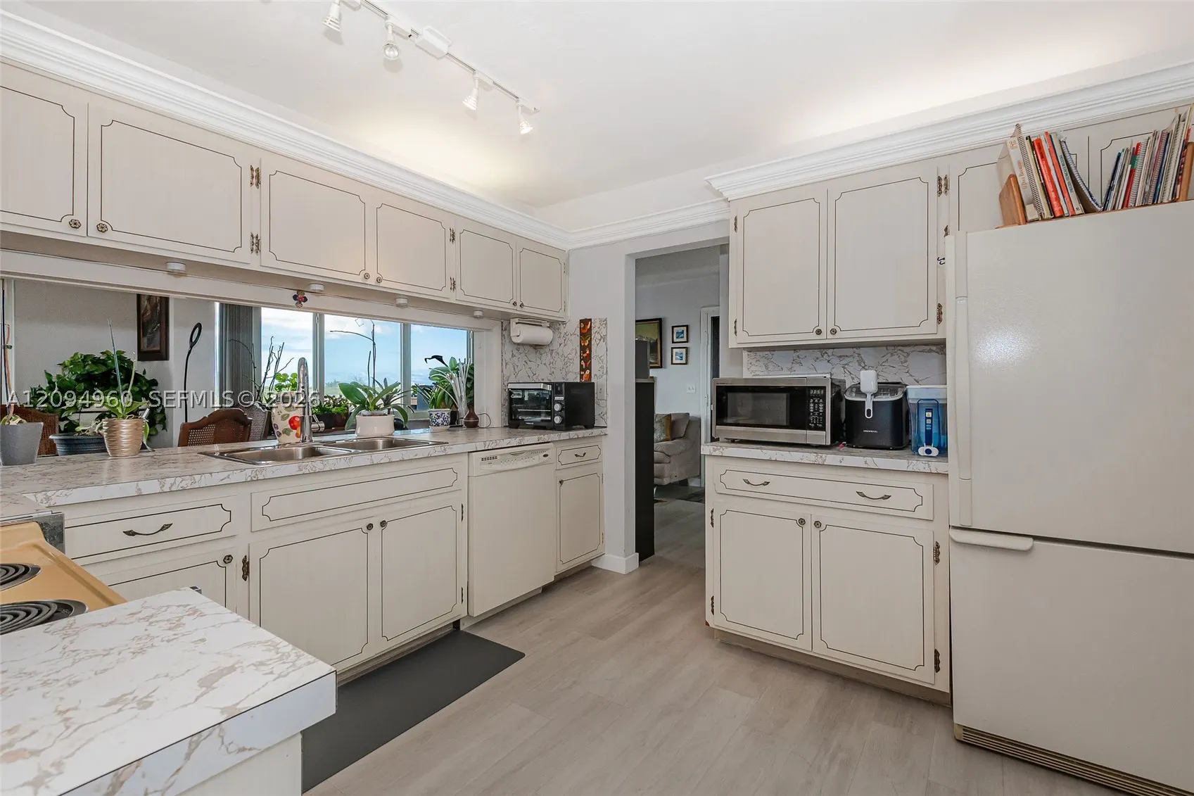 329 SE 3rd St #502P