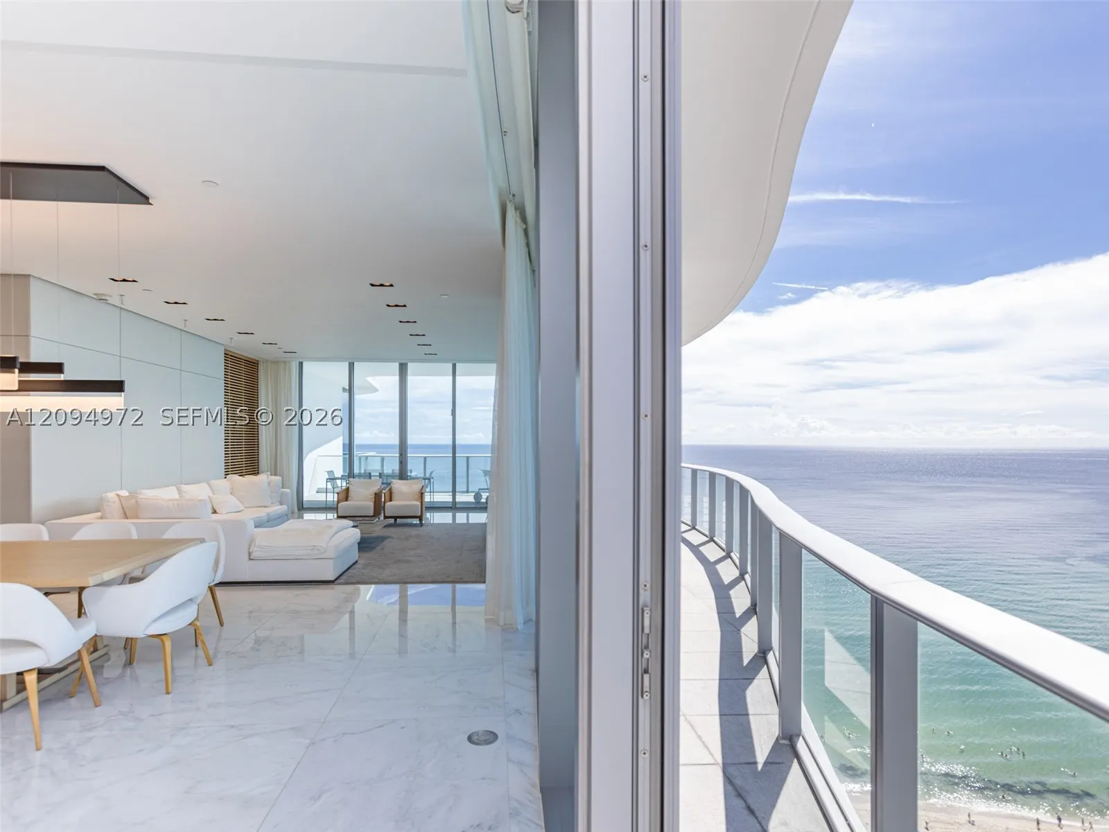 17475 Collins Ave #1602