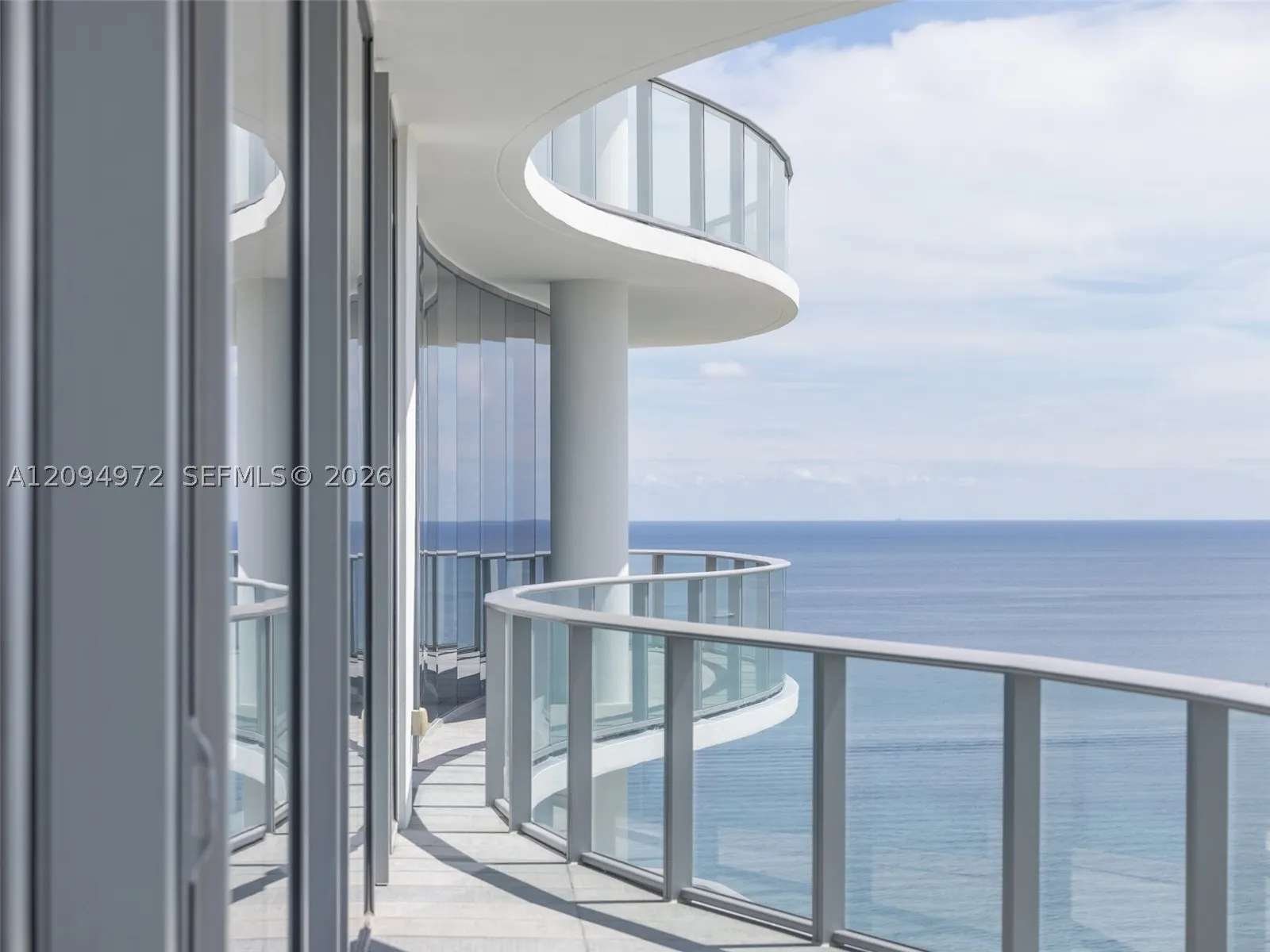 17475 Collins Ave #1602
