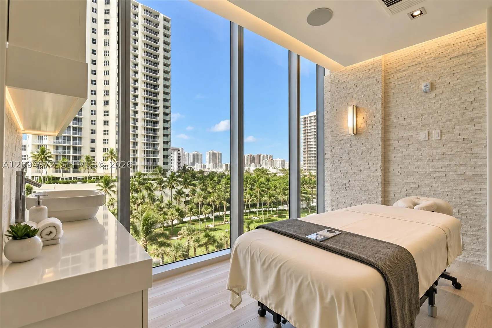 17475 Collins Ave #1602