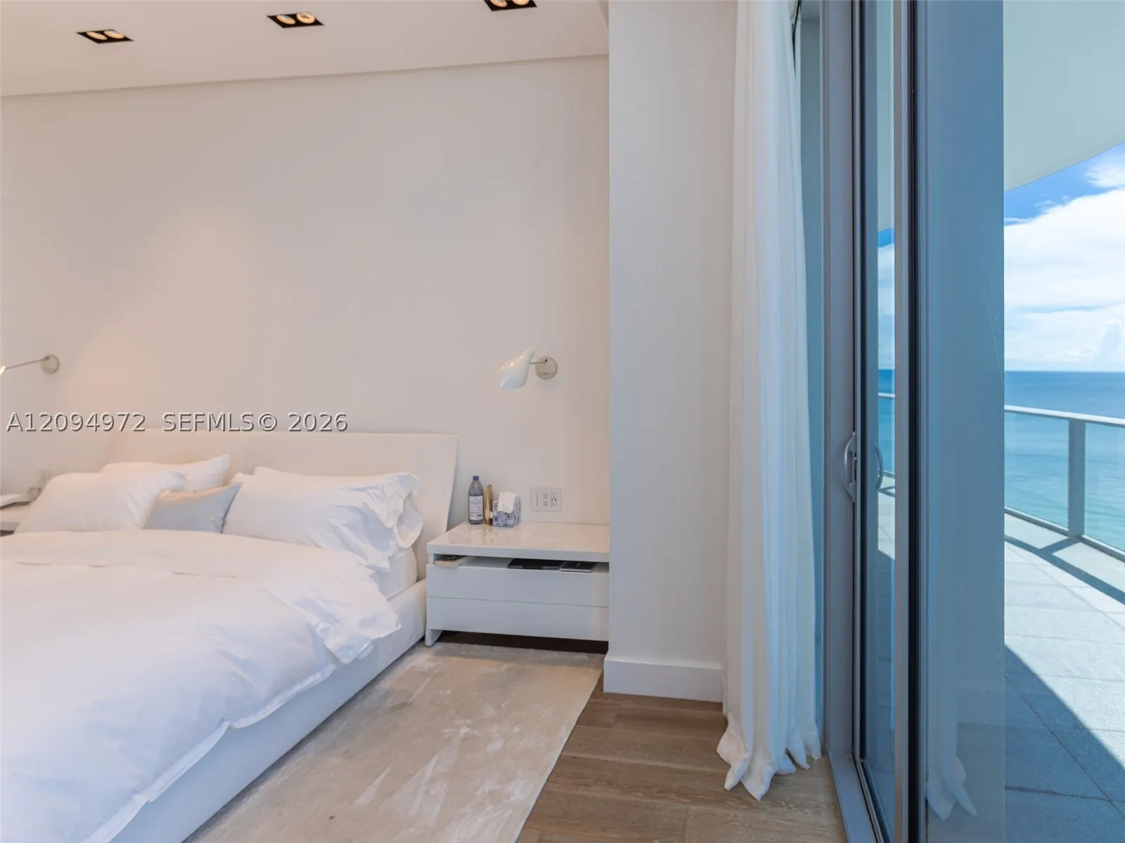 17475 Collins Ave #1602