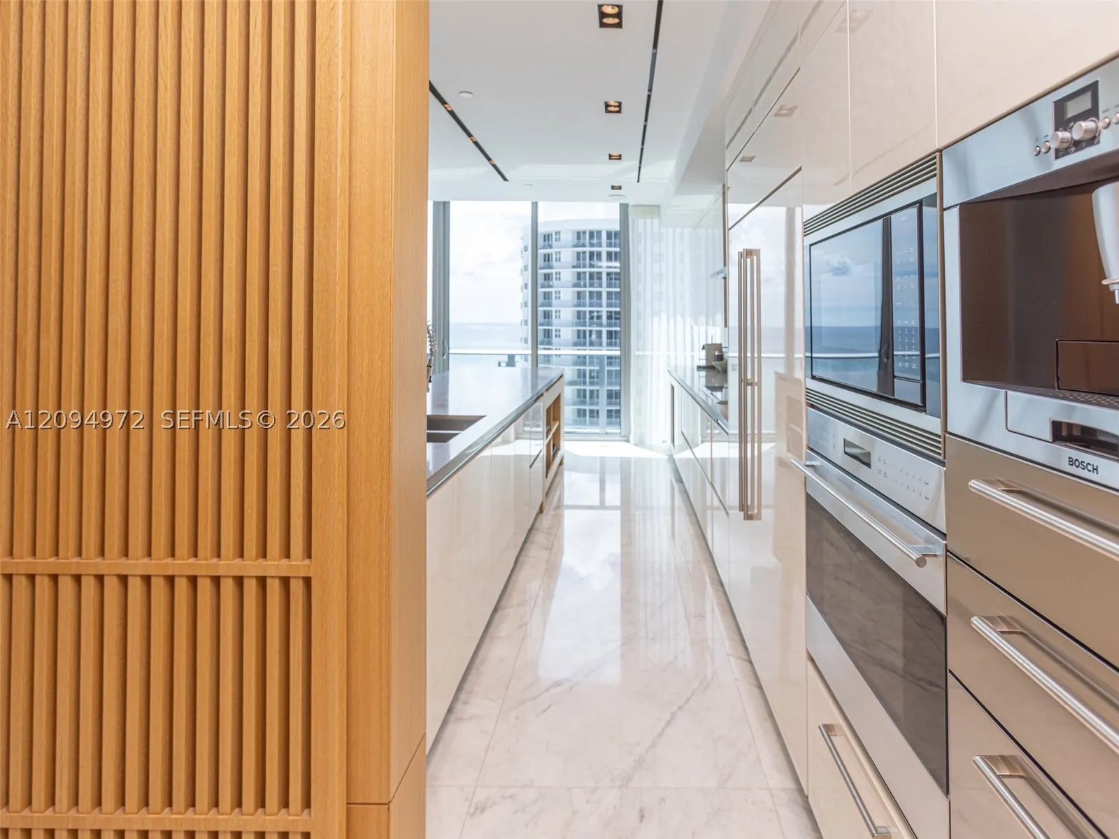 17475 Collins Ave #1602
