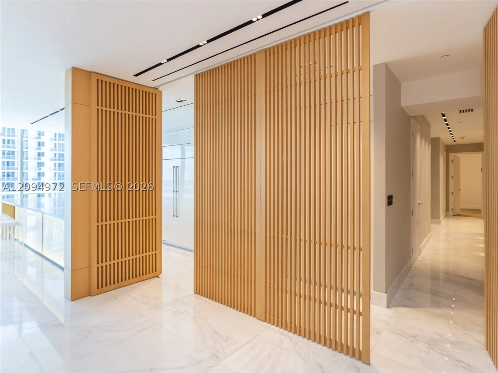 17475 Collins Ave #1602